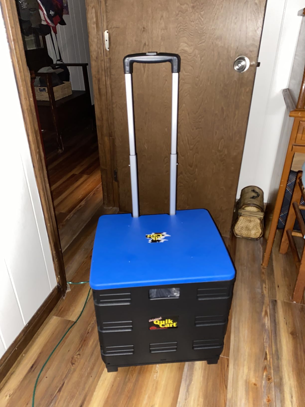 dbest Products Quik Cart Standard Collapsible Rolling Crate - Blue Lid customer photo 1