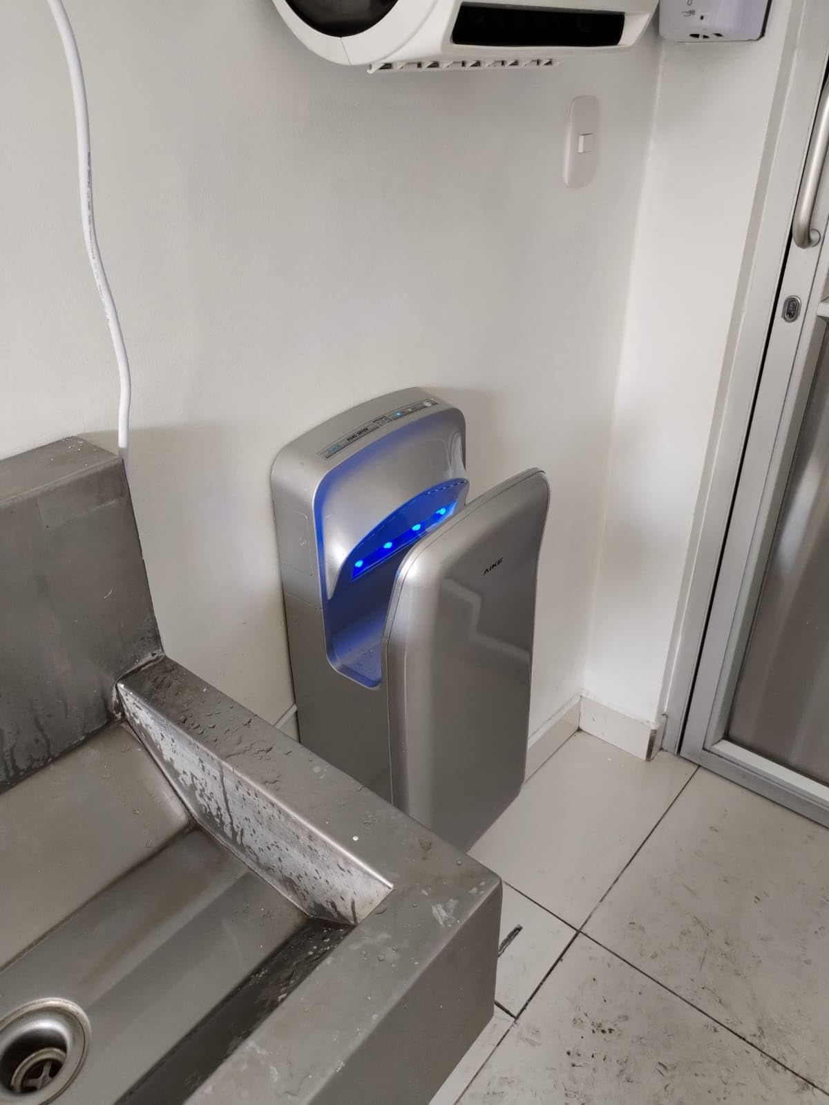 AIKE HEPA Filtered Vertical Hand Dryer Premium, 110-130V Silver Model AK2005H customer photo 2