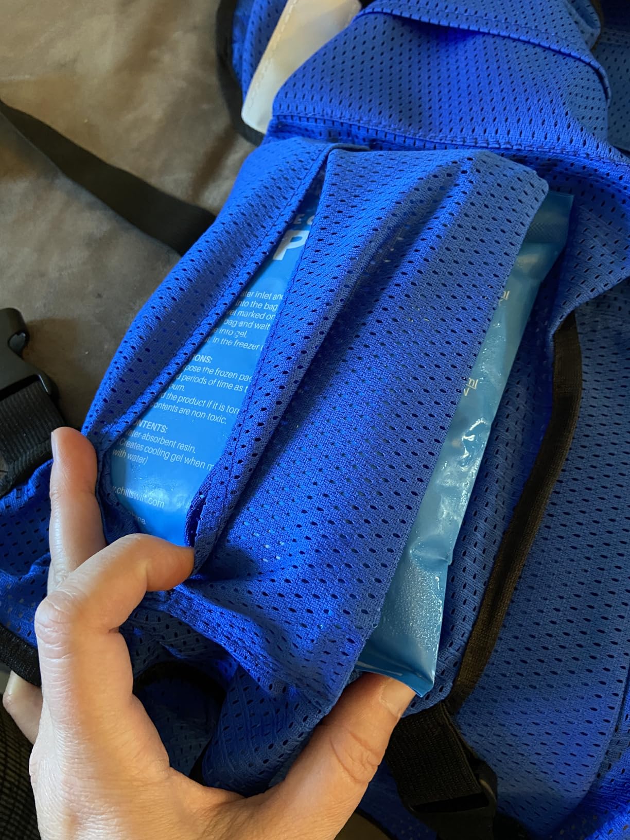 Cooling Vest with 8 Ice Packs - Heat Relief Vest for Men & Women customer photo 2