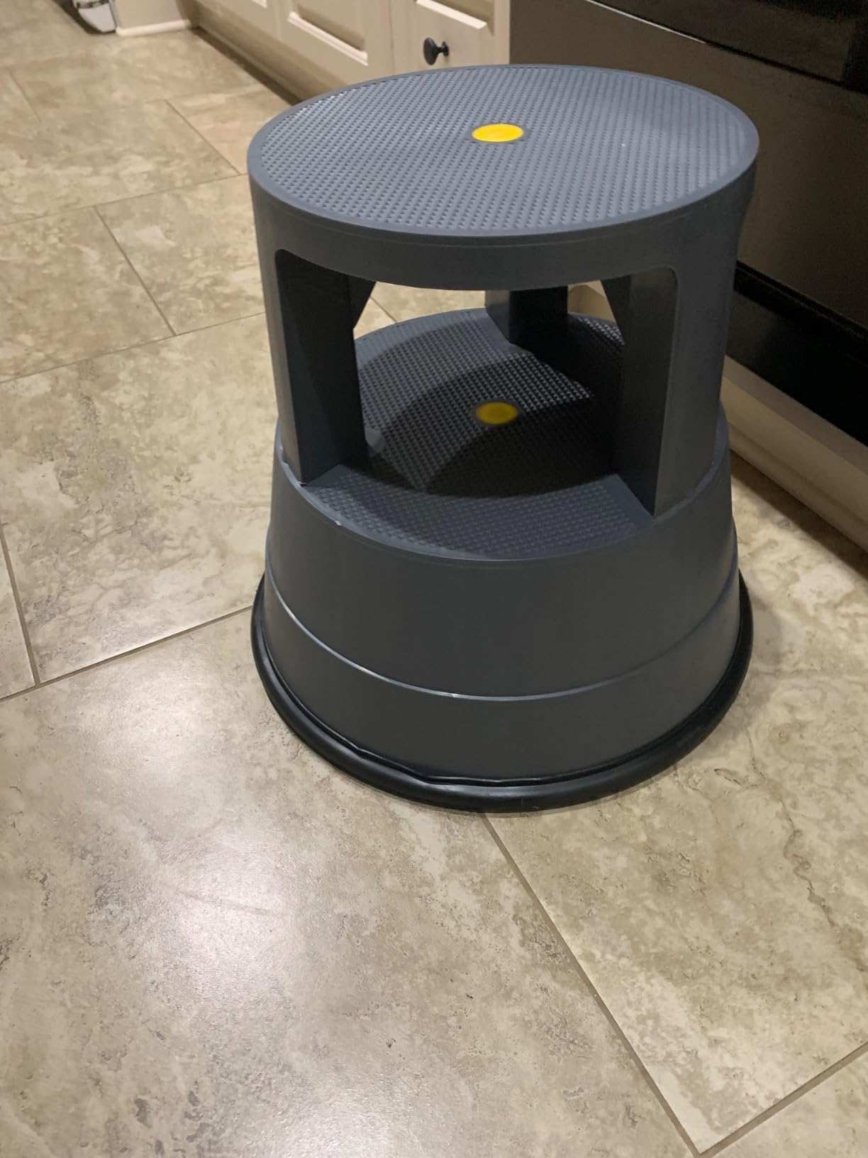 GIANTEX Rolling Step Stool, Library Stool w/Non-Slip Platform, Thick Rubber Ring, Outdoor Indoor Portable Round Step Stools with Wheels for Adults, Seniors, Kids, Max Load 330 lbs customer photo 1