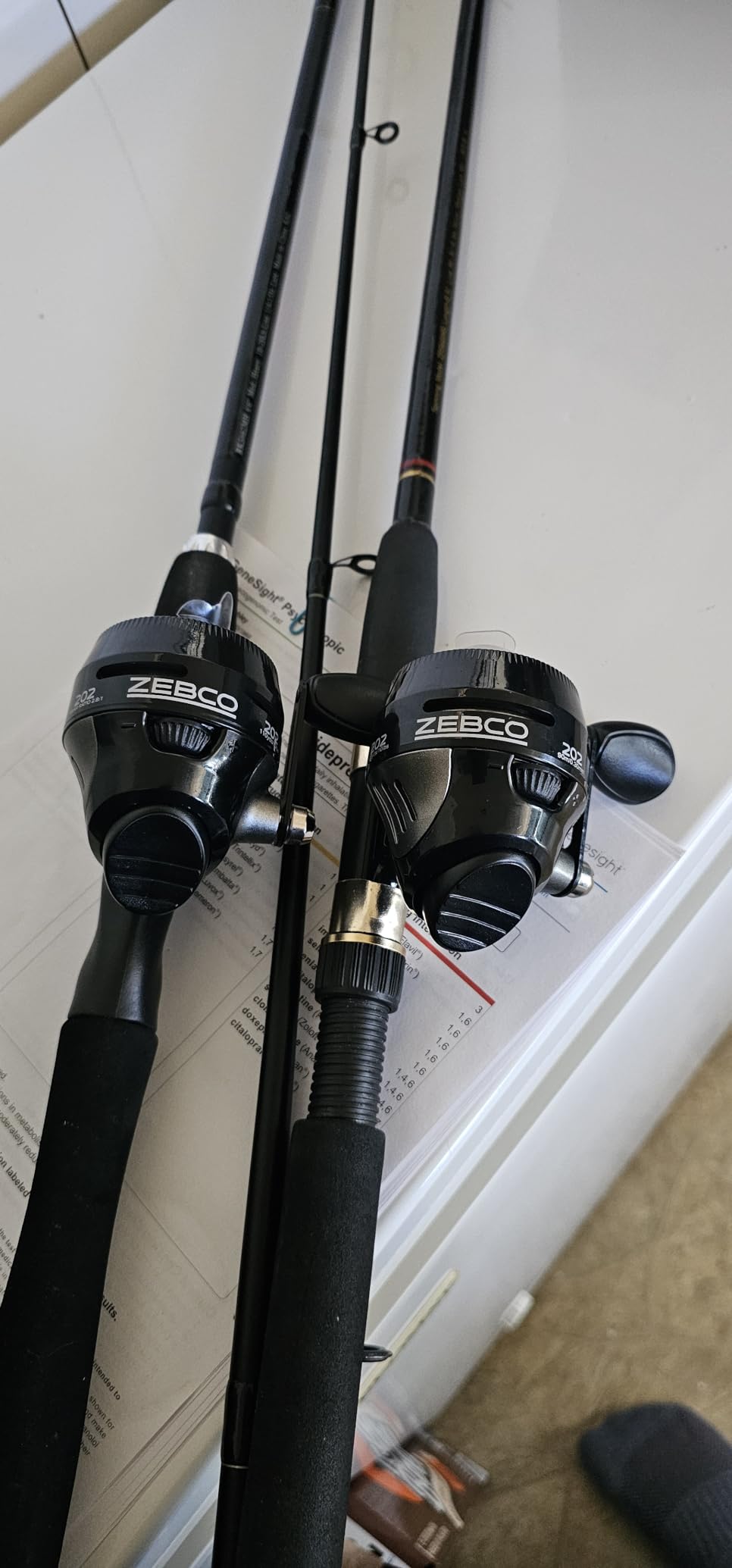 Zebco 202 Spincast Fishing Reel, Right-Hand Retrieve, Durable All-Metal Gears, Stainless Steel Pick-up Pin, Pre-Spooled with 10-Pound Zebco Fishing Line, customer photo 1