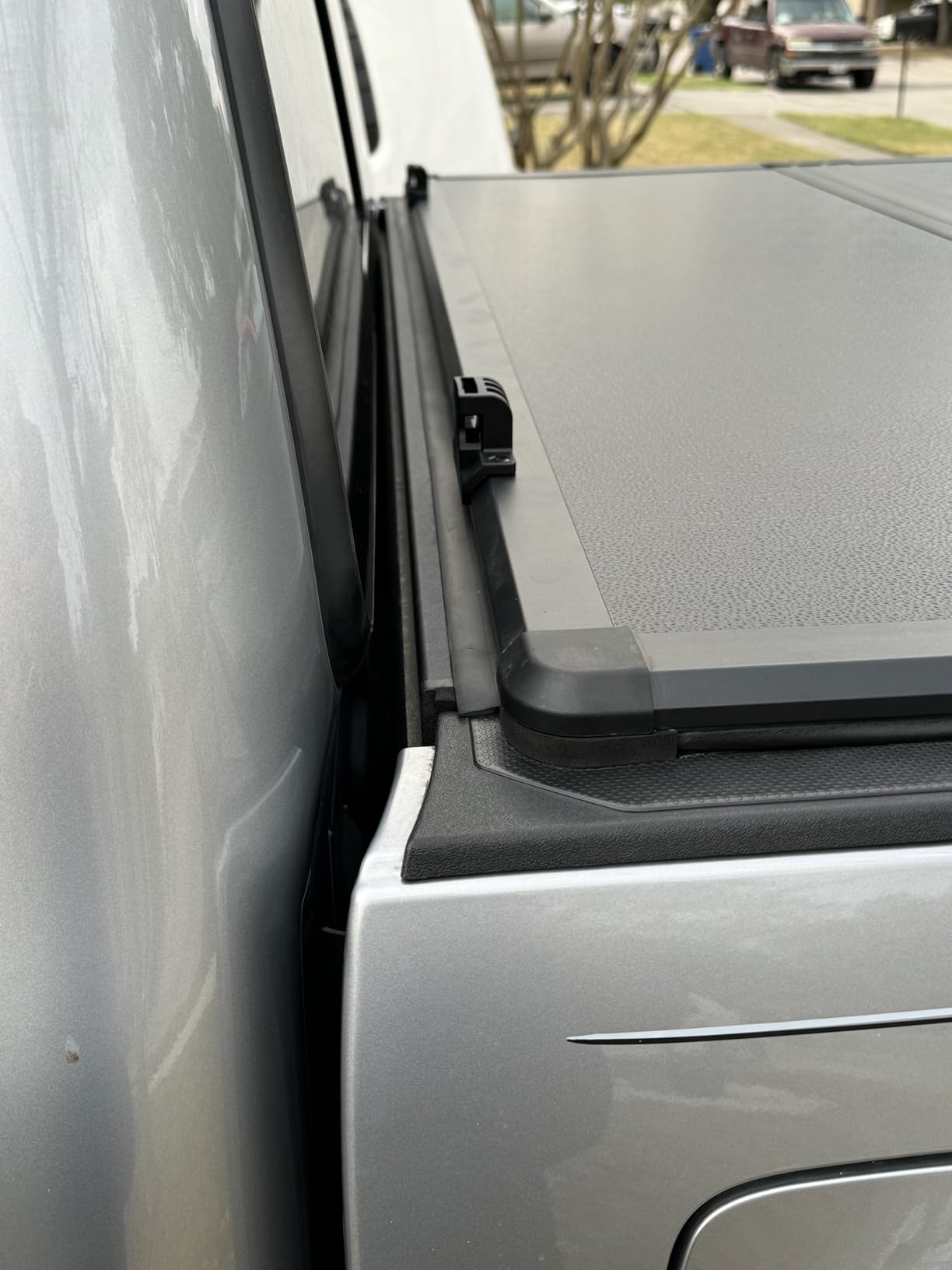 DNA MOTORING New Upgrade Truck Bed Top Hard Solid Tri-Fold Tonneau Cover Compatible with 16-19 Toyota Tacoma with 5Ft Bed, TTC-HARD-059 customer photo 2