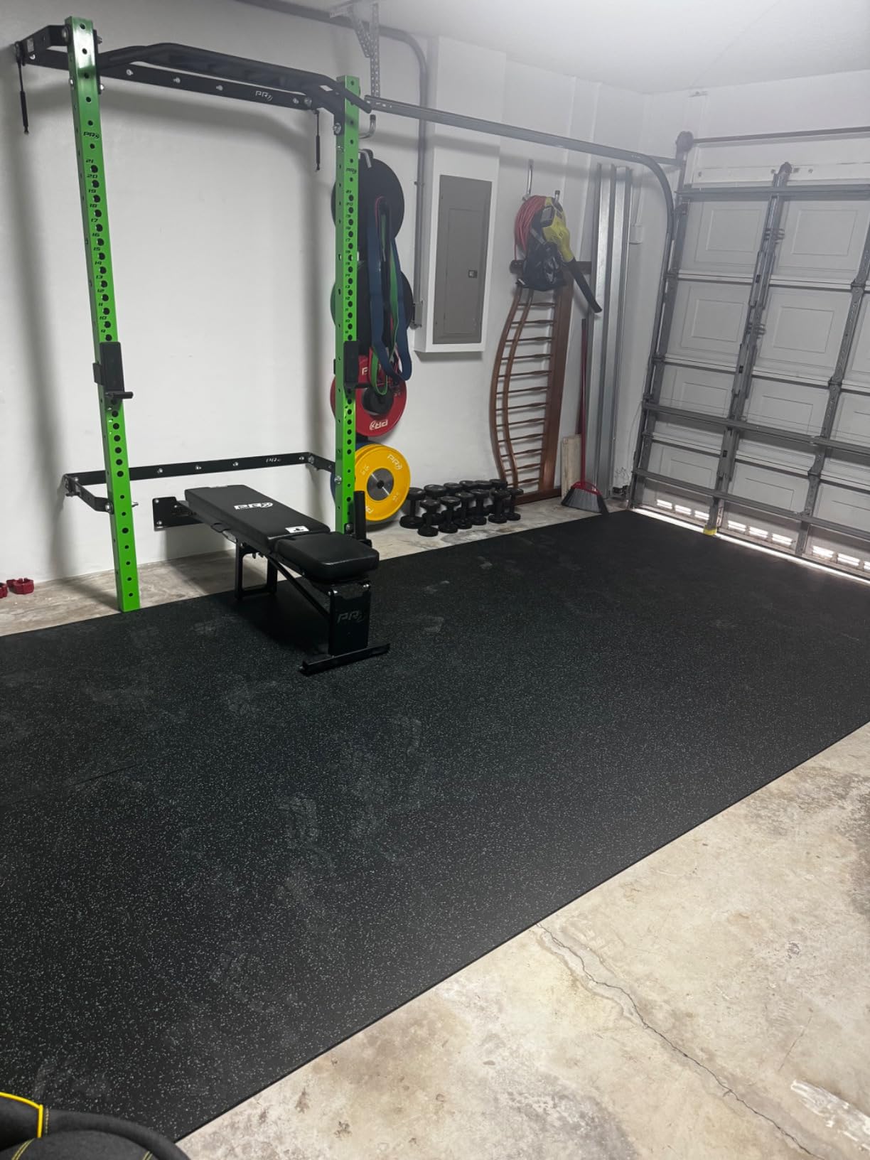 American Floor Mats 3/8in (9mm) Thick Solid Black 4' x 6' Heavy Duty Rubber Rolls, Protective Exercise Mats, Home Gym Rubber Flooring customer photo 1