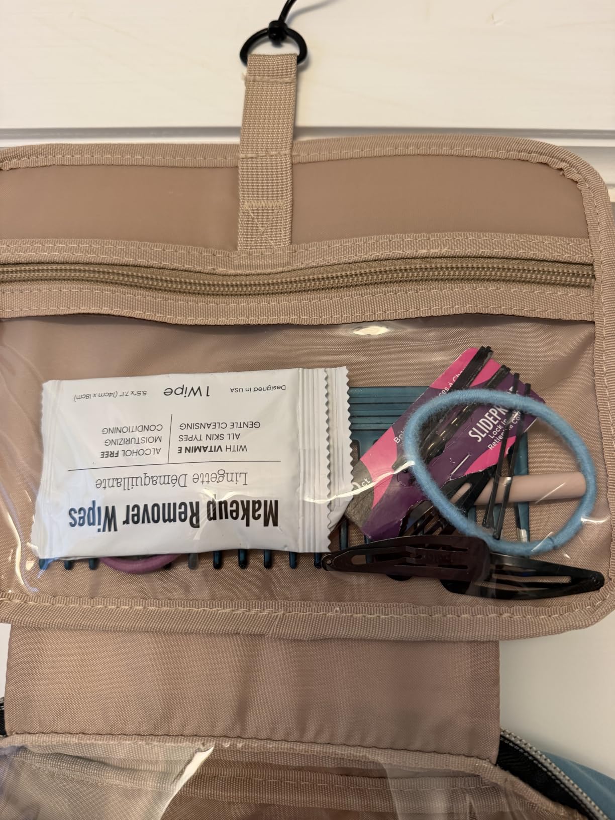 BAGSMART Toiletry Bag Travel Bag with Hanging Hook, Water-resistant Makeup Cosmetic Bag Travel Organizer for Accessories, Shampoo, Full-size Container, Toiletries (Baby Pink, Medium) customer photo 1