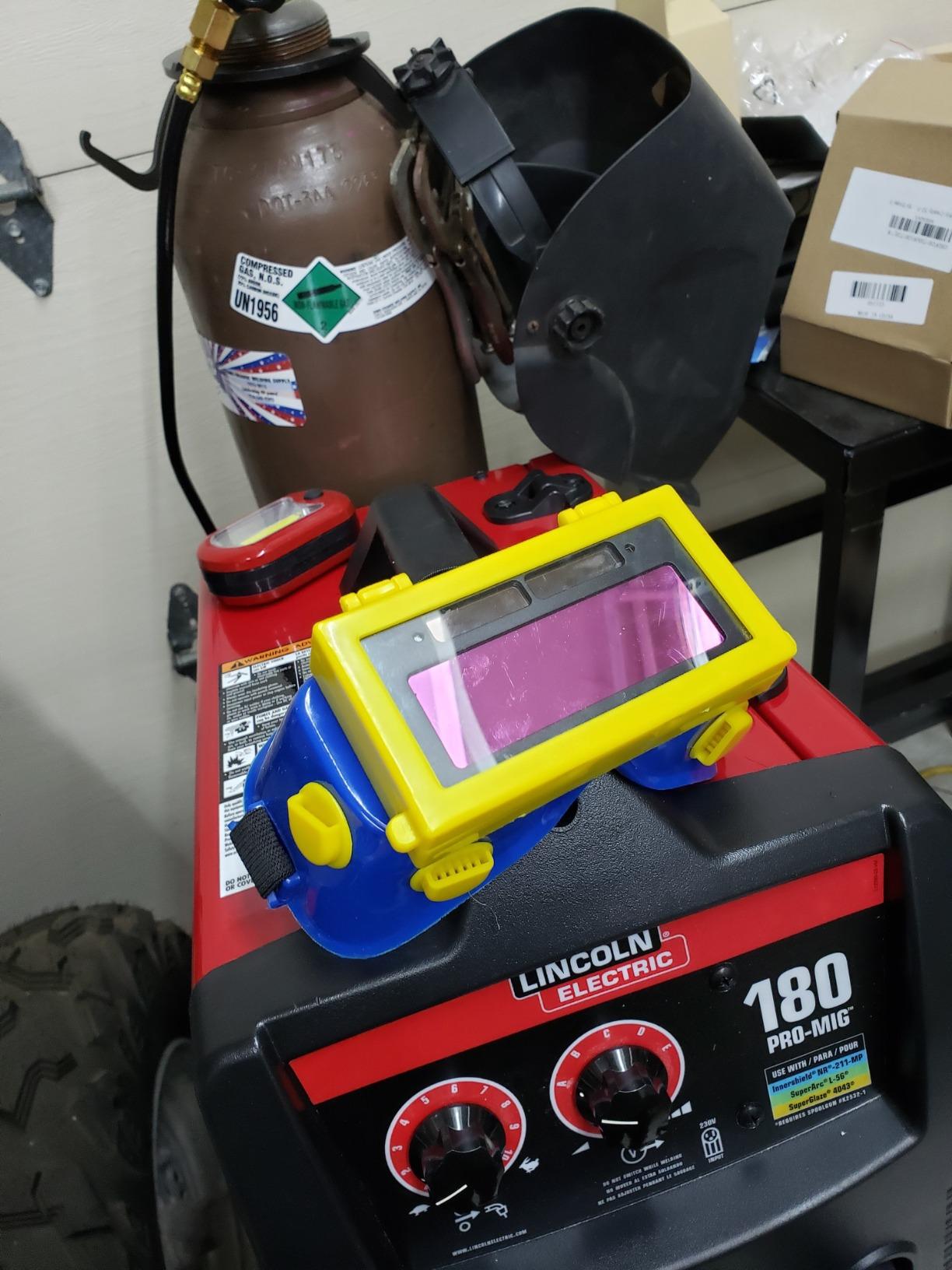 Auto-Darkening Welding Goggles with Flip-Up Lens customer photo 1