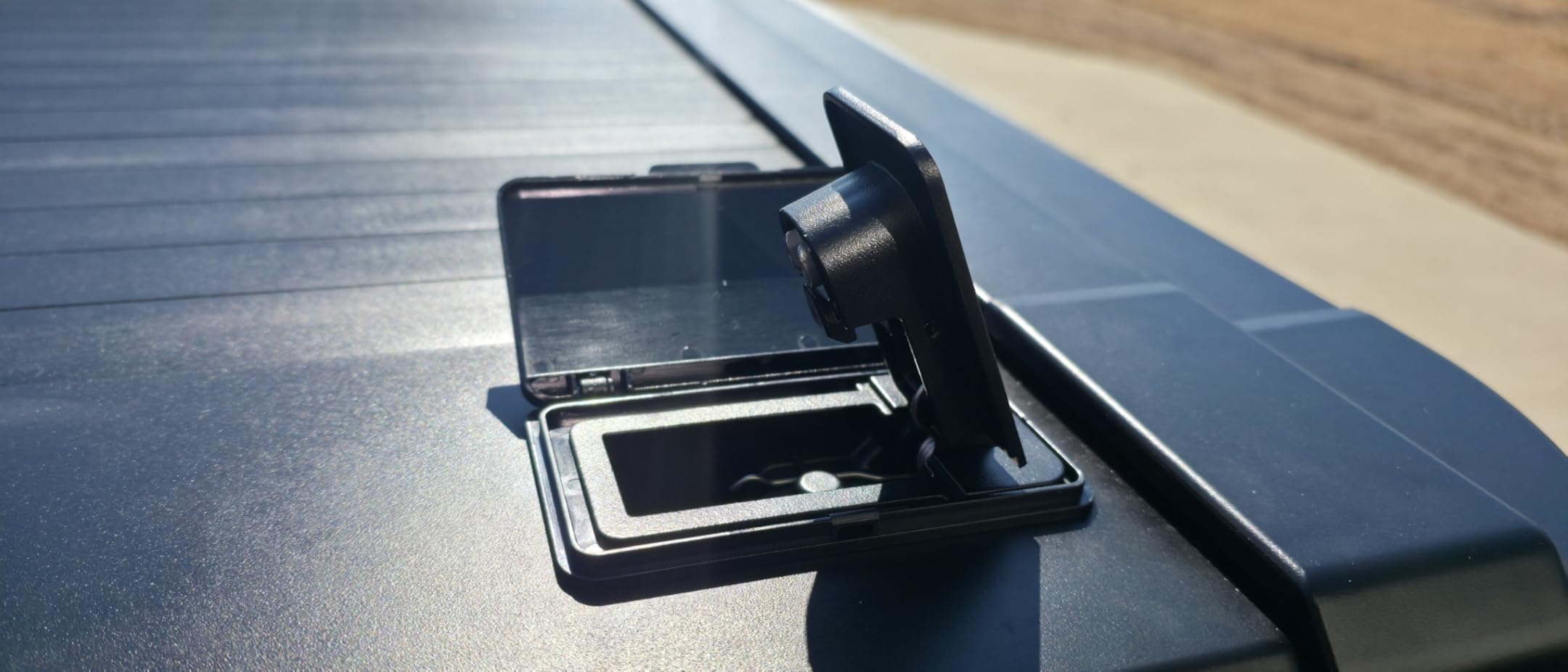 Syneticusa MB Retractable Tonneau Cover fit 2007-2026 Silverado/Sierra 1500 customer photo 2