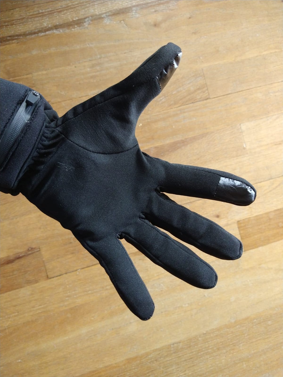 day wolf Heated Glove Liners for Men Women, Rechargeable Liner Gloves customer photo 1