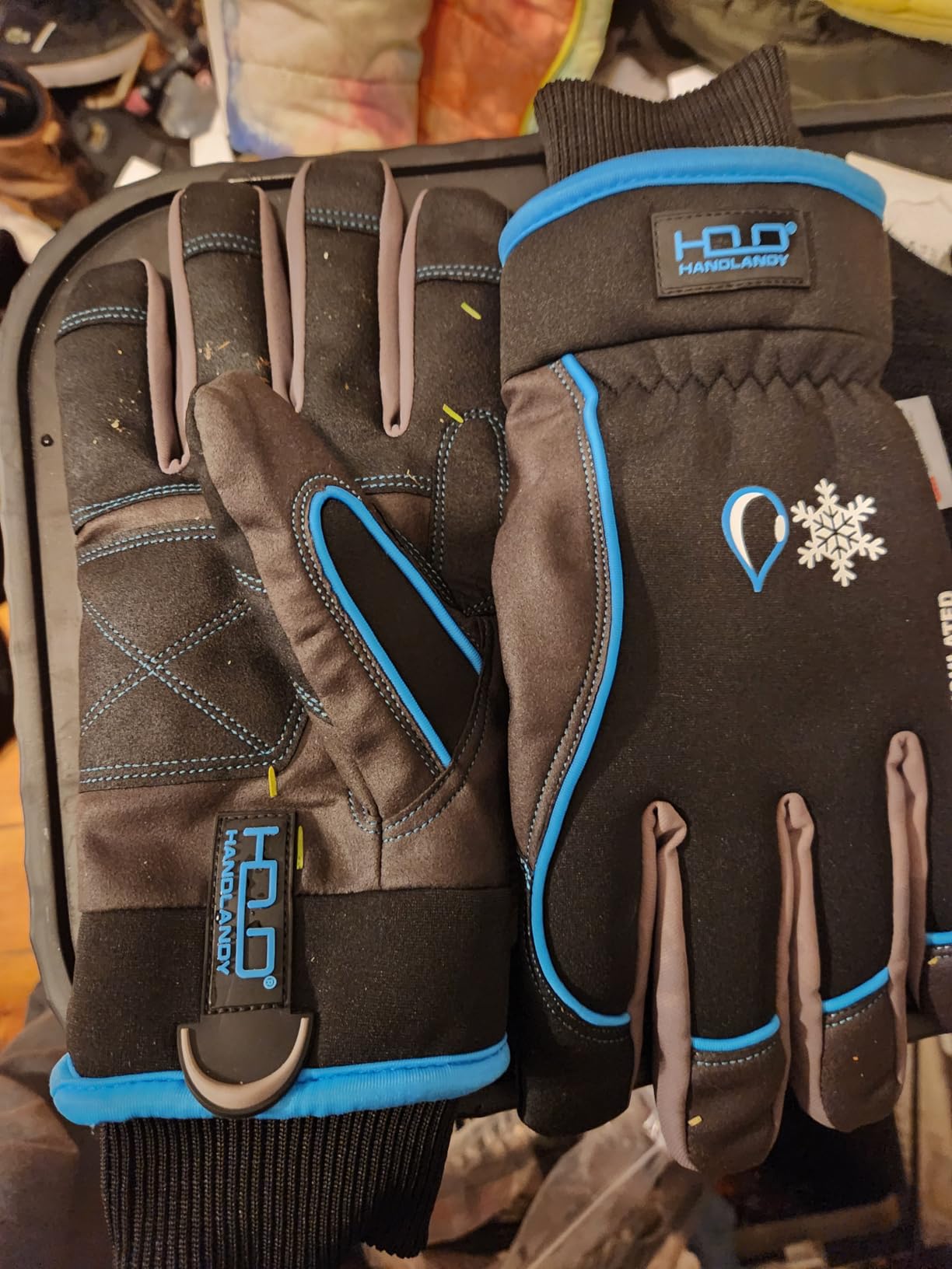 HANDLANDY Winter Work Gloves, 3M Thinsulate Waterproof Insulated Gloves, Snow Warm Gloves for Outdoor Cold weather, Gifts for Men & Women customer photo 2