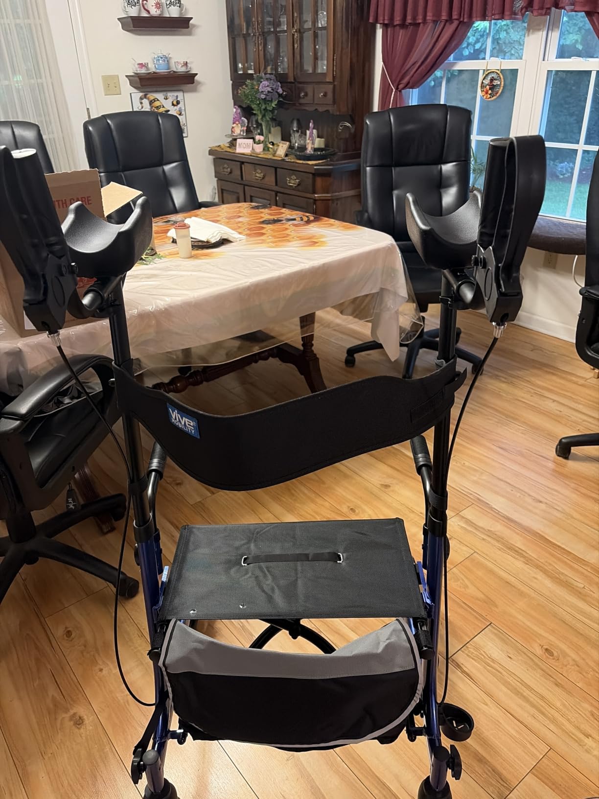 Vive Mobility Upright Walker with Seat - Stand Up Rollator, Arm Rests customer photo 1