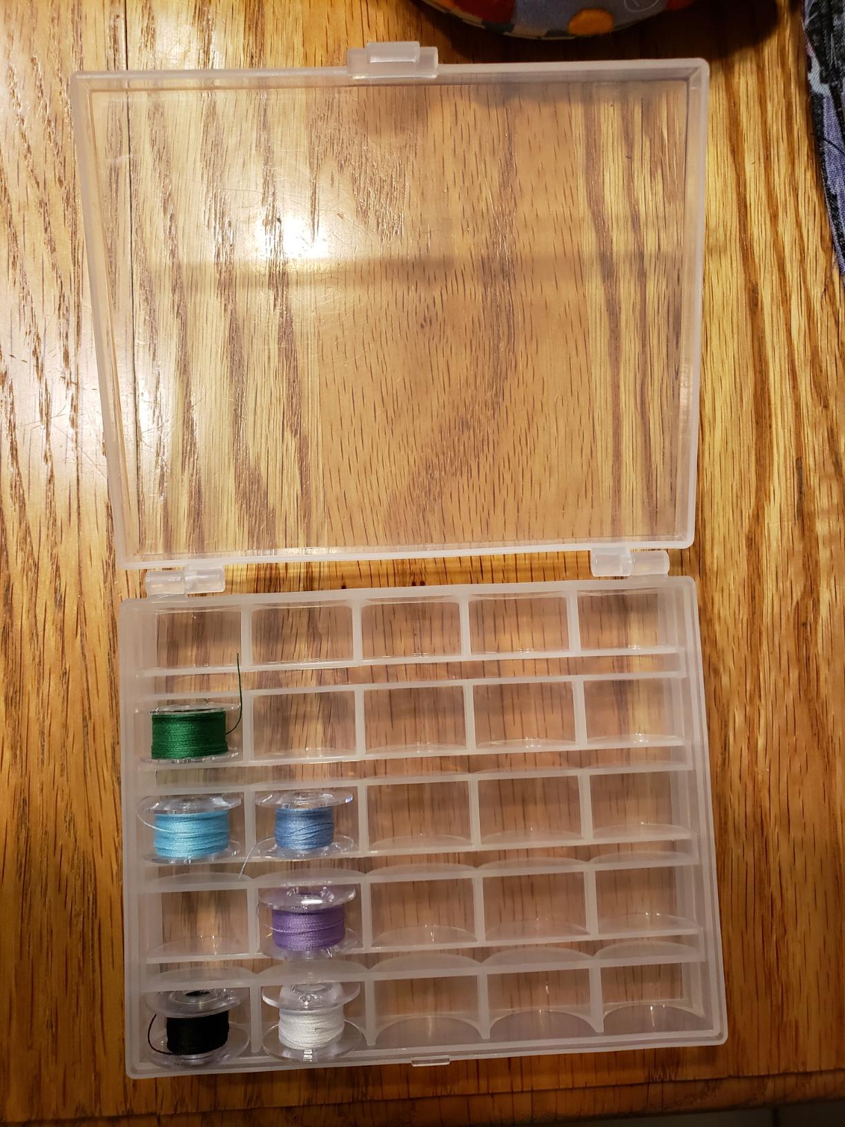 AKIRO 25 Slots Empty Bobbins Spools Box, Sewing Craft Plastic Case Storage Box for Sewing Machine 2 Pack customer photo 2