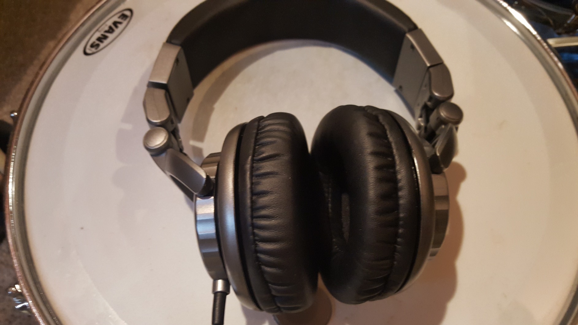 Gemini Wired Studio Headphones, 57mm Drivers, Closed-Back (DJX-500) customer photo 2