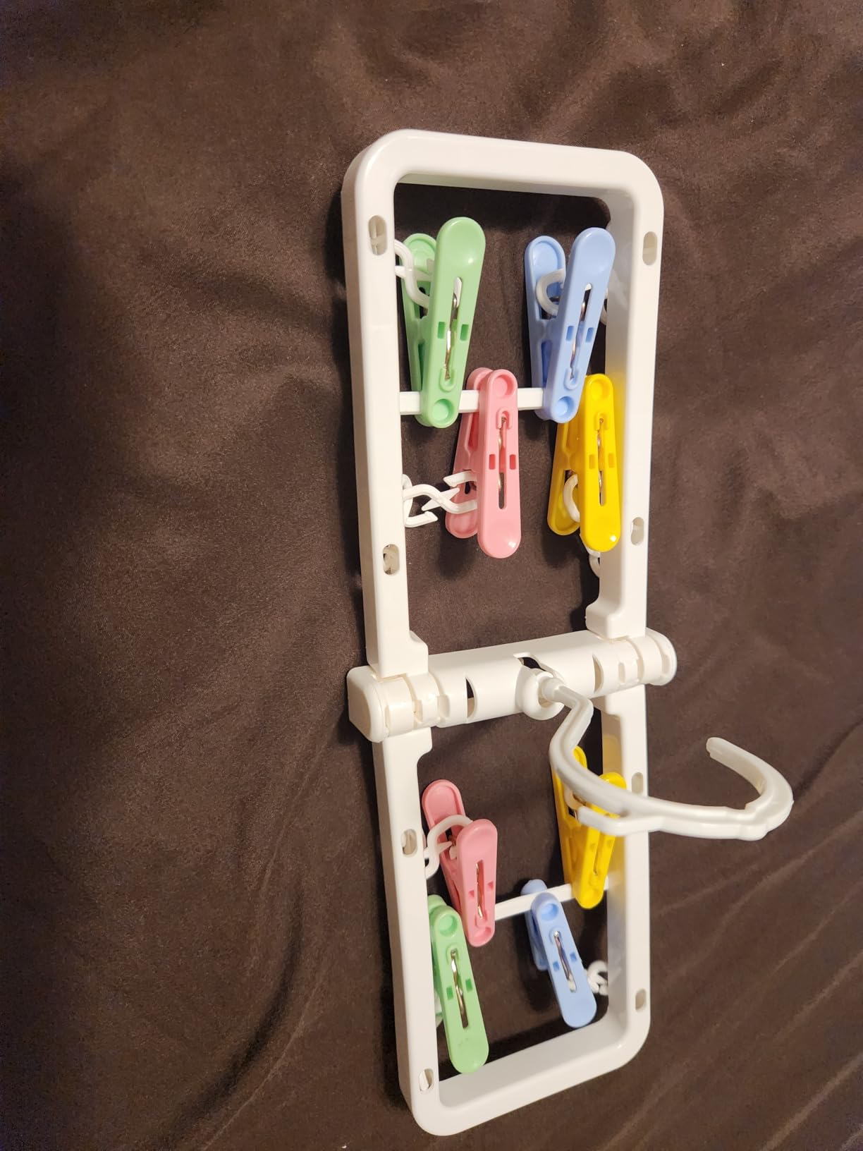 EIKS Laundry Hanger Home & Travel Drying Rack with 8 Clips customer photo 1