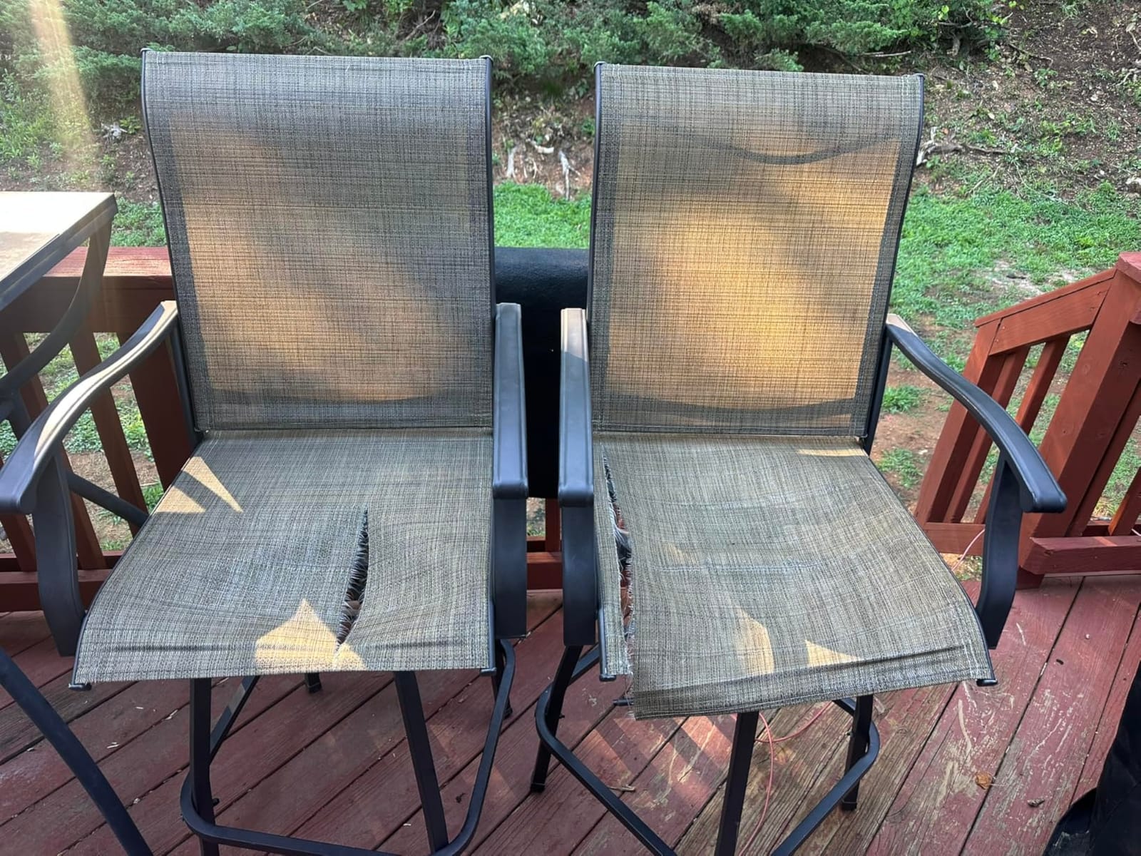 PHI VILLA Outdoor Swivel Bar Stools Set of 2, High Top Patio Chairs customer photo 1