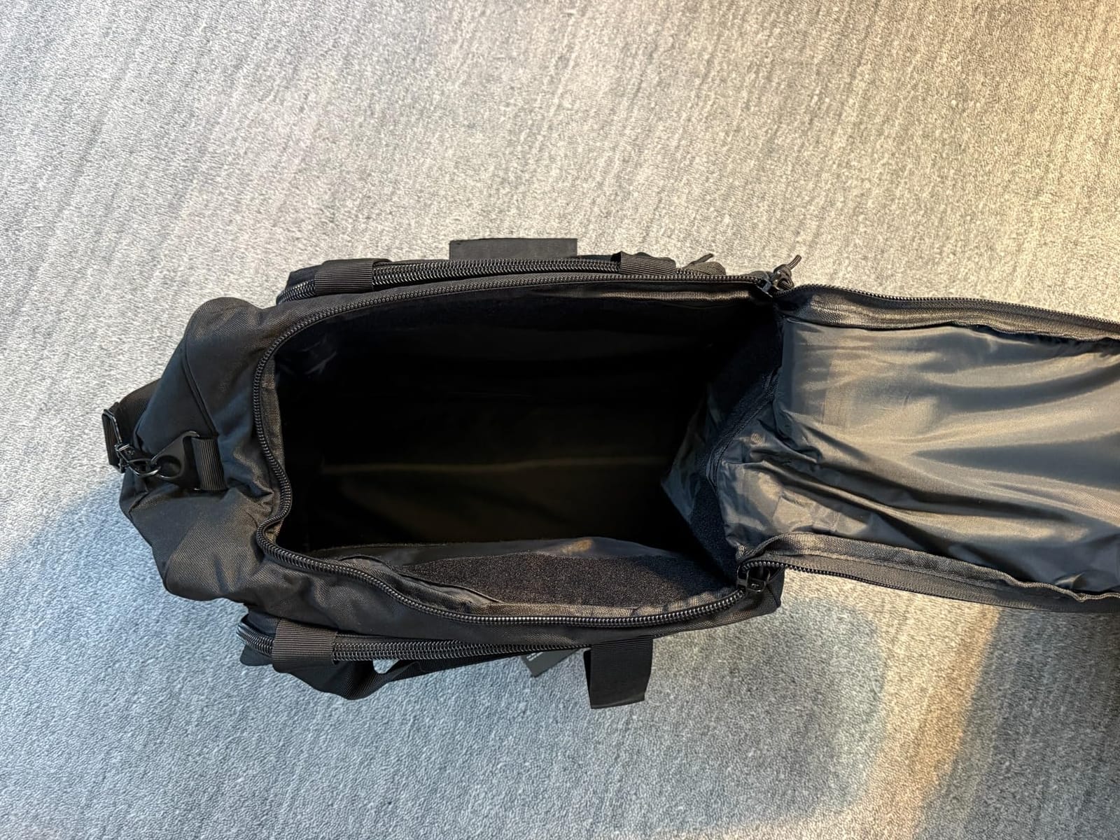 Gun Case Bag Large | Tactical 4+ Pistol Bag Firearm Shooting Case with Lockable Zippers for Shooting Range Outdoor Hunting | 2x Removable Dividers Included customer photo 2