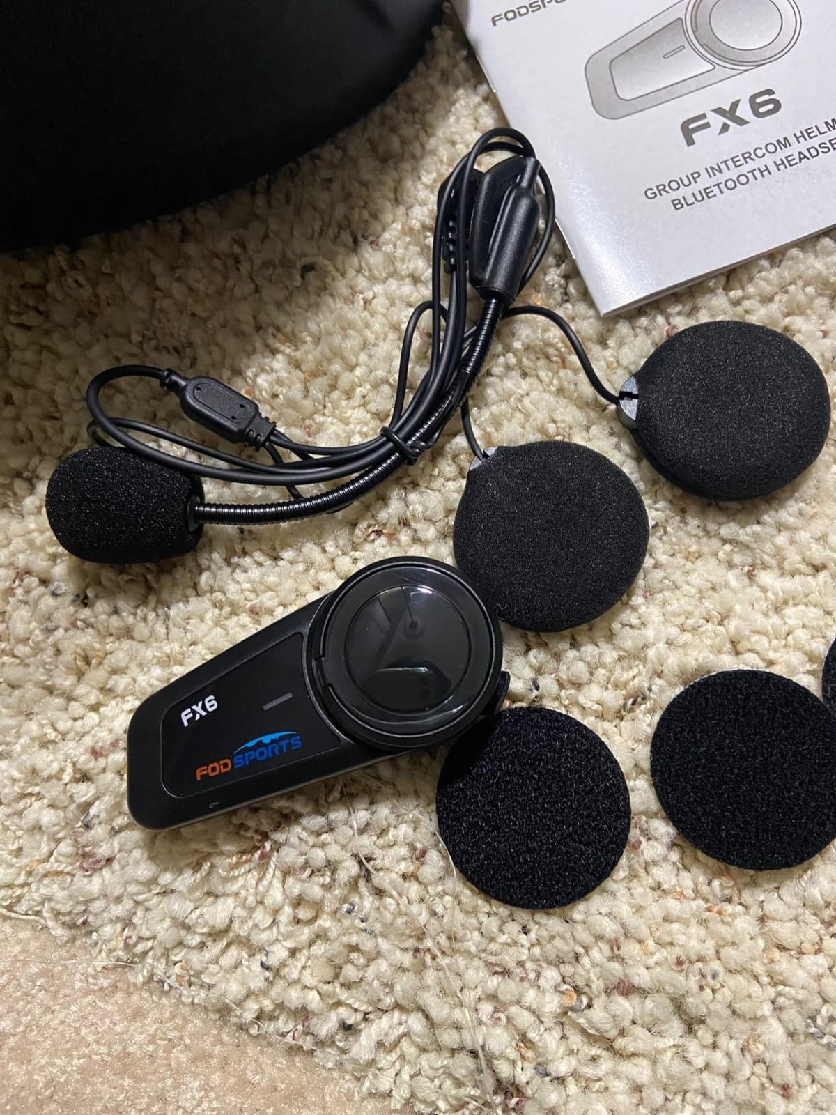 Fodsports FX6 Motorcycle Bluetooth Headset, 6 Riders Group Motorcycle Intercom Bluetooth, 1000M Motorbike Helmet Communication Systems/Voice Command/Universal Pairing/FM Radio(2 Pack) customer photo 1