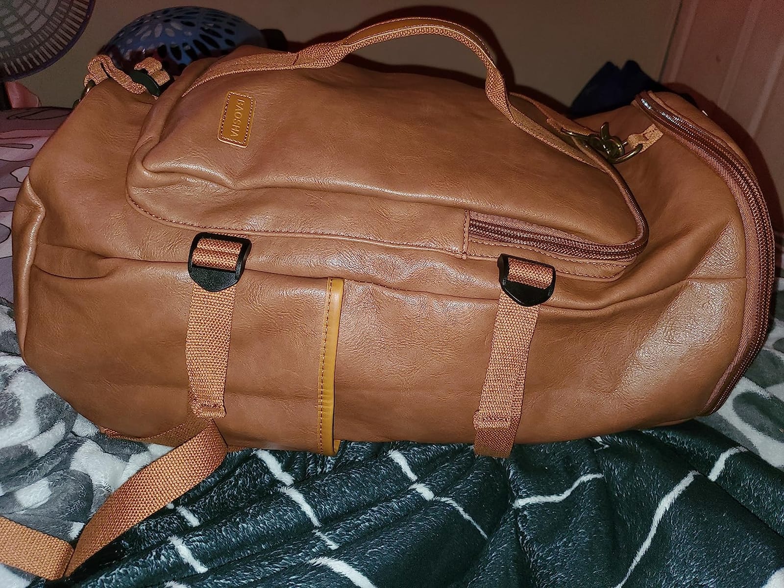 Baosha Stylish Vegan Leather Men Weekender Travel Duffel Tote Bag Backpack Travel Hiking Rucksack Overnight Bag 3-Ways Convertible HB-26 (Brown) customer photo 2