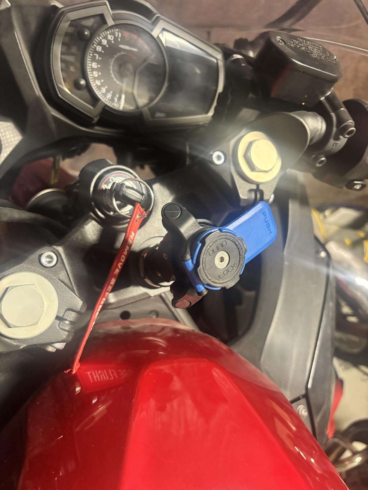 Quad Lock Motorcycle Handlebar Phone Mount for iPhone, Galaxy Pixel and Universal Adapters customer photo 1