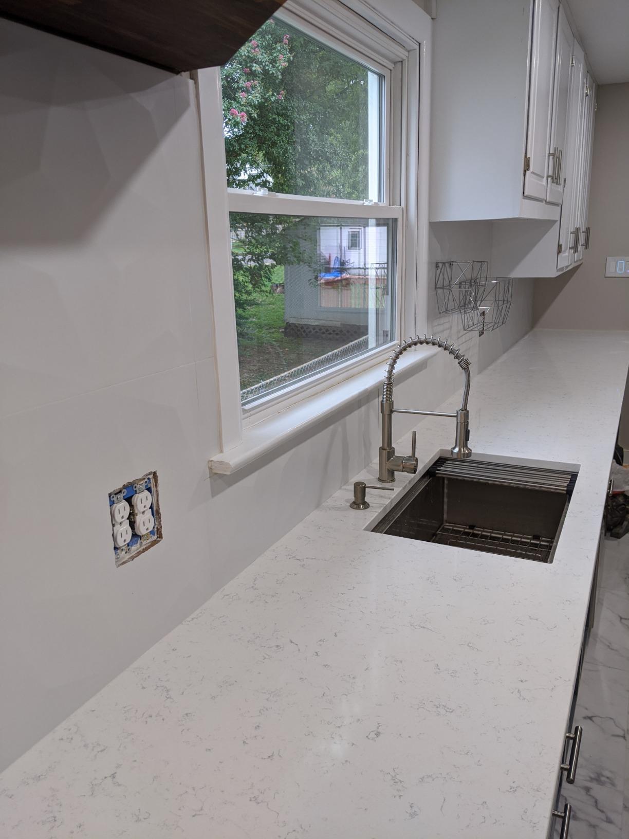 Sarlai 33 Kitchen Sink Undermount 33 x 19 Inch Undermount Sink Workstation | Premium 16 Gauge Stainless Steel Deep Single Bowl Under Counter Kitchen Sinks Basin 33x19x10 Round Corner,Durable, Easy Clean customer photo 2