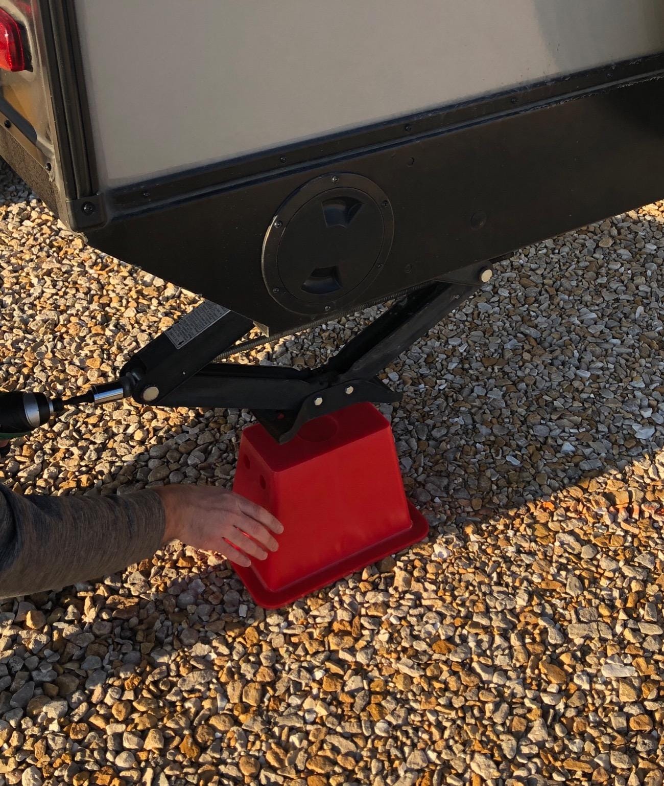 ANDERSEN HITCHES | RV & Trailer Accessories | 2-Pack Trailer EZ Jack Blocks | Leveling System | RV Stabilizer Stands | Heavy Duty Camper Leveler | 3621 customer photo 1