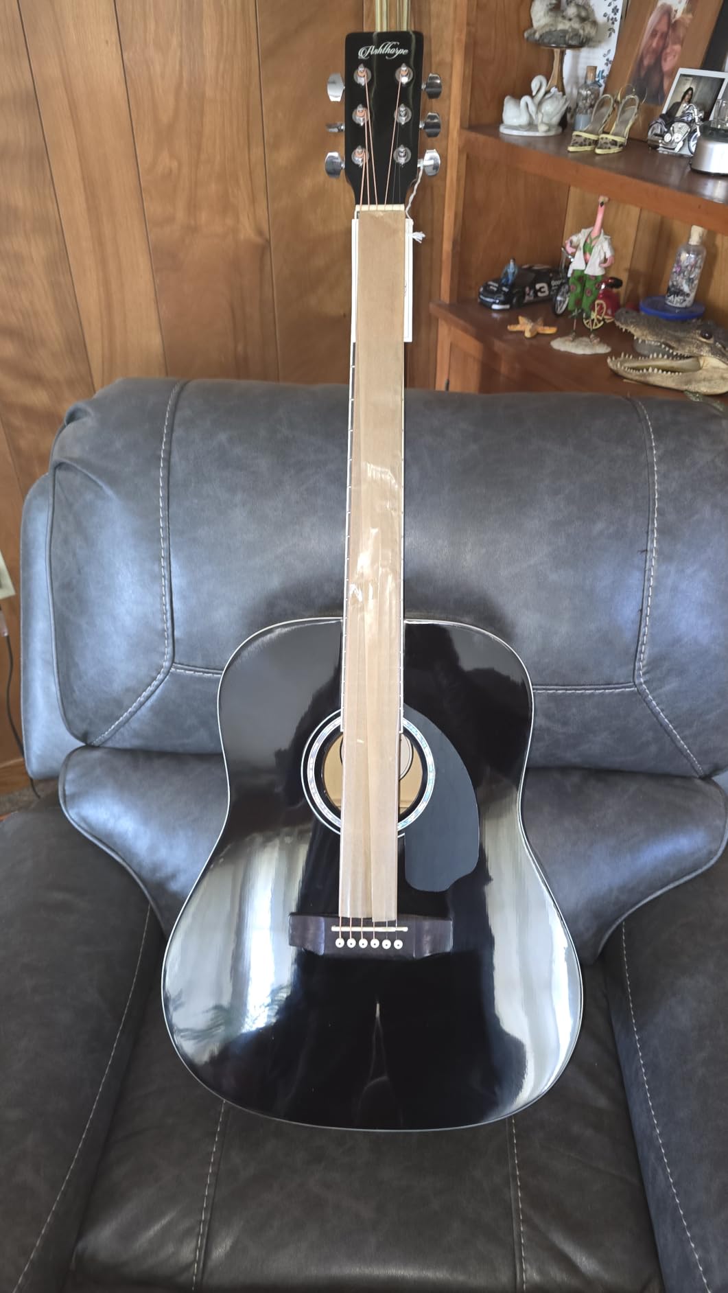 Ashthorpe Full-Size Left-Handed Dreadnought Cutaway Acoustic-Electric Guitar Bundle - Premium Tonewoods - Natural customer photo 1