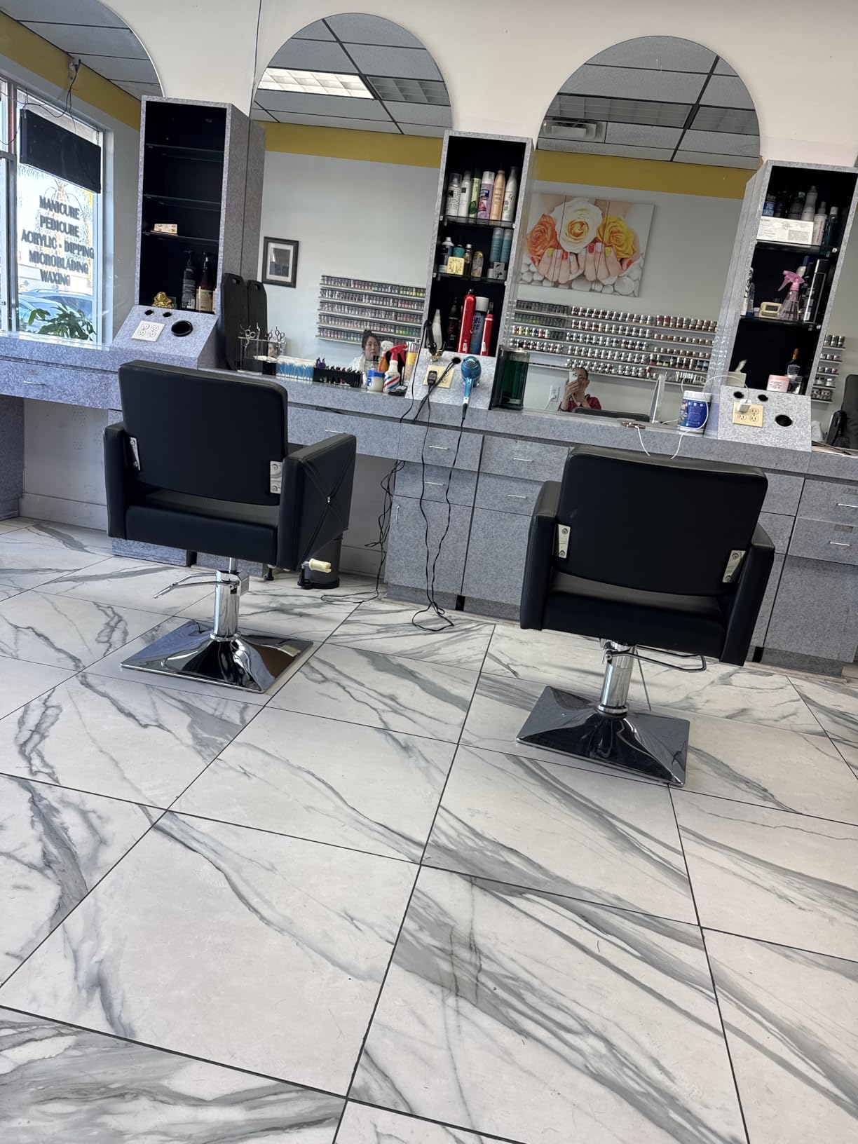 Artist hand Salon Chair for Hair Stylist with Heavy Duty Hydraulic Pump customer photo 2