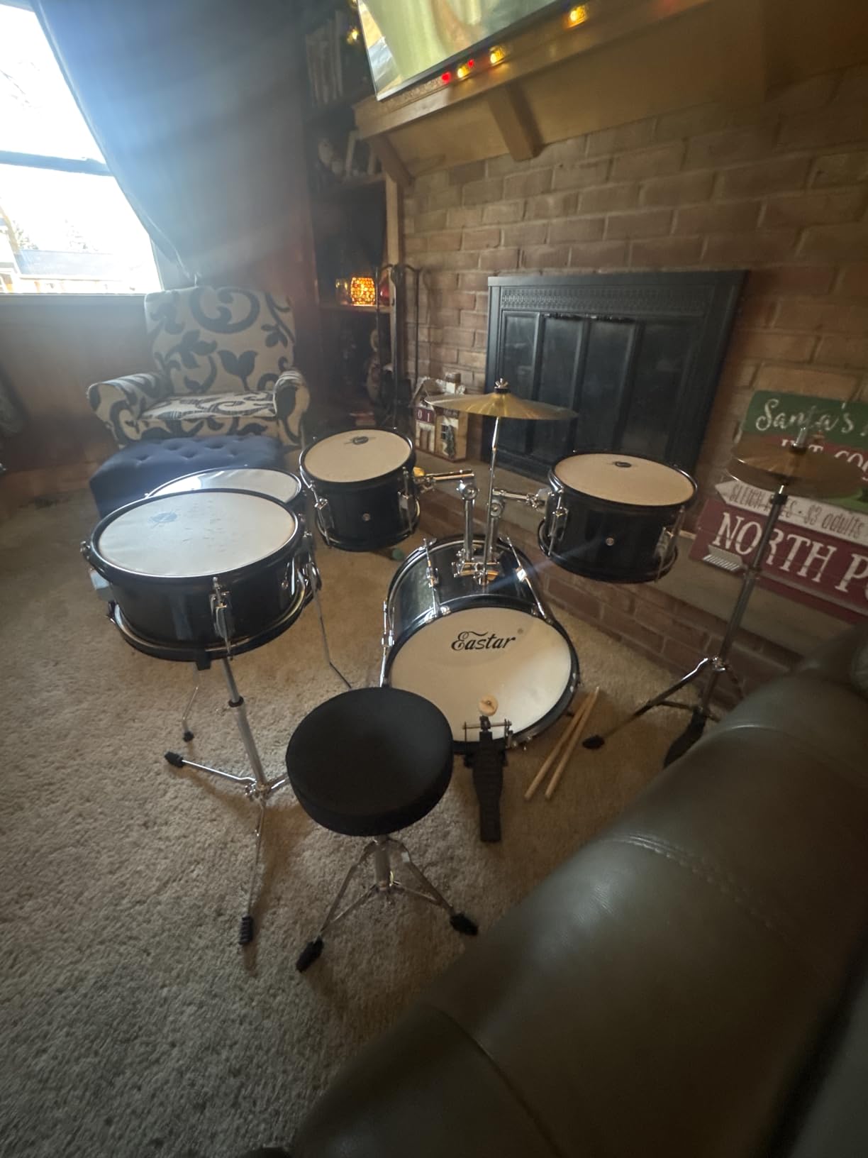 Eastar Drum Set for Kids - 16 inch 5-Piece Drum Kit for Beginners with Adjustable Throne and Cymbal, Pedal & Drumsticks, Metallic Blue (EDS-350MBE) customer photo 2