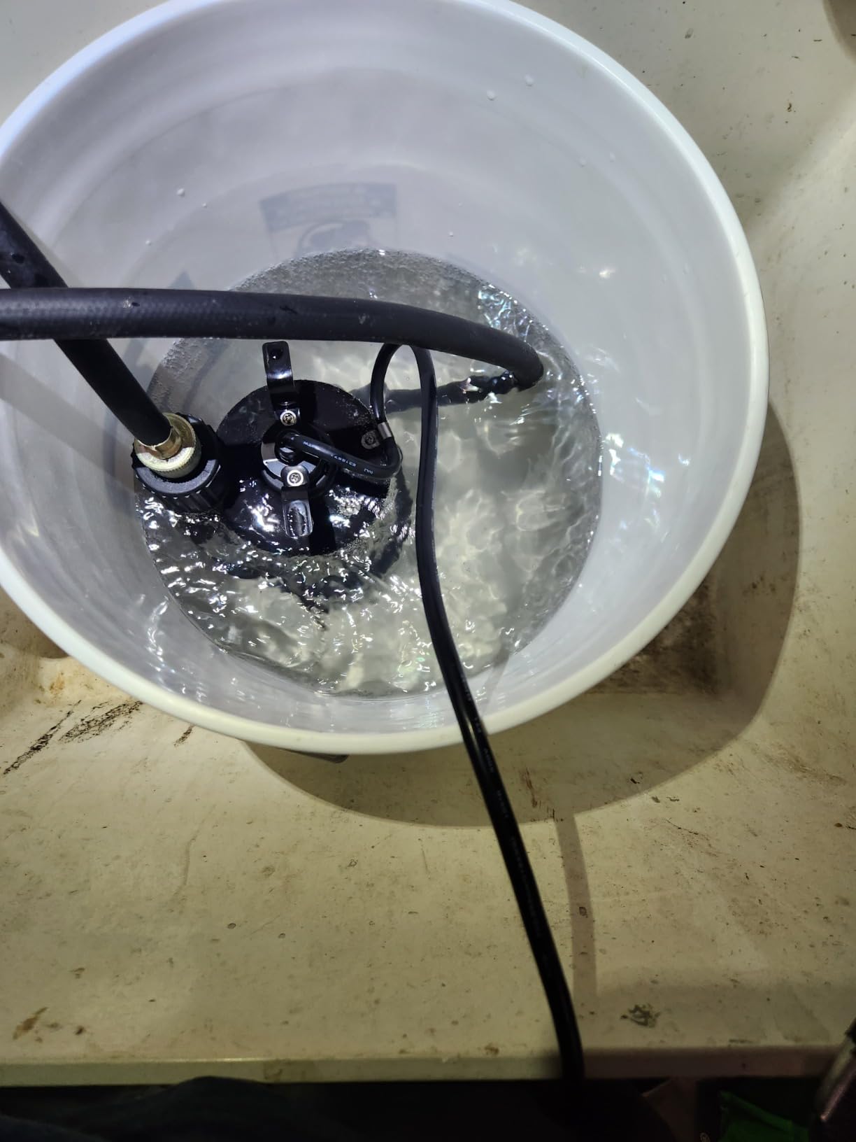 Chromex NSF Certified Tankless Water Heater Descaling Solution | Highly Effective Descaler Restores Heating Efficiency, Quart, 32 fl oz (1) customer photo 1