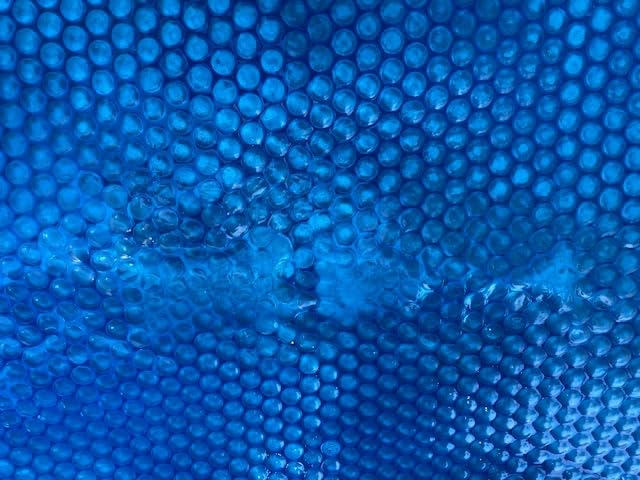 Winter Hot Tub Bubble Blanket - 7x7 FT 16-Mil Square Pool Spa Solar Cover customer photo 2