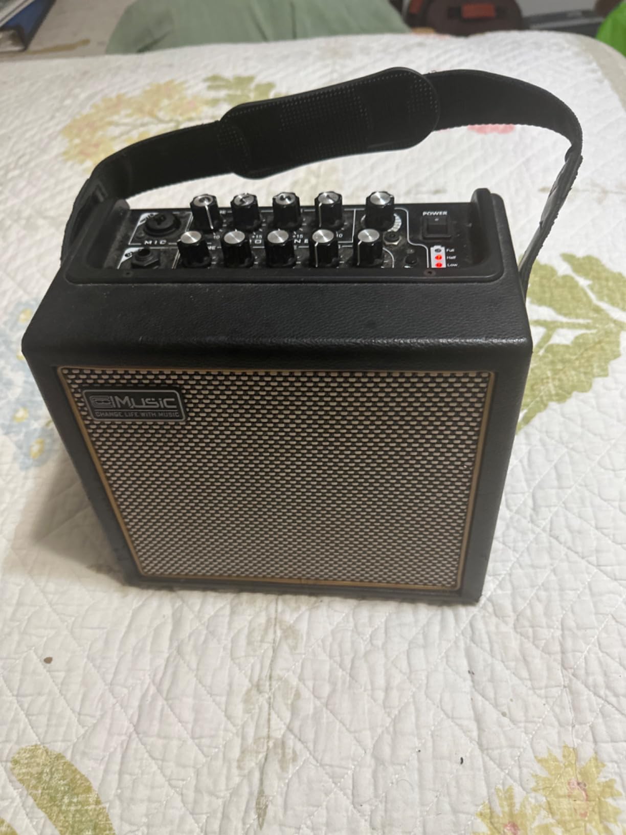 Acoustic Guitar Amplifier, 30 Watt Bluetooth Speaker Rechargeable Portable Acoustic Guitar Amp with Reverb Chorus Effect,3 Inputs, Black customer photo 1