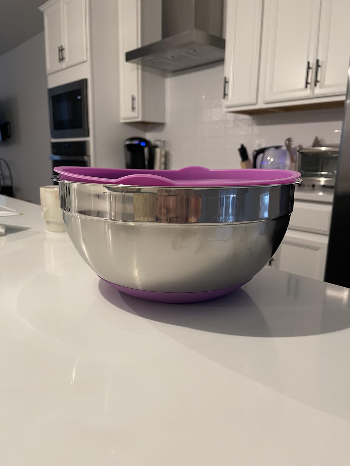 Umite Chef Mixing Bowls with Airtight Lids, 6 piece Stainless Steel Metal Nesting Storage Bowls, Non-Slip Bottoms Size 7, 3.5, 2.5, 2.0,1.5, 1QT, Great for Mixing & Serving (Khaki) customer photo 2
