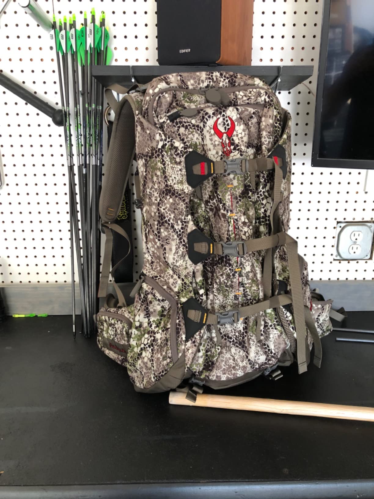 Badlands 2200 - Hunting Pack w/Built-In Meat Hauler customer photo 1