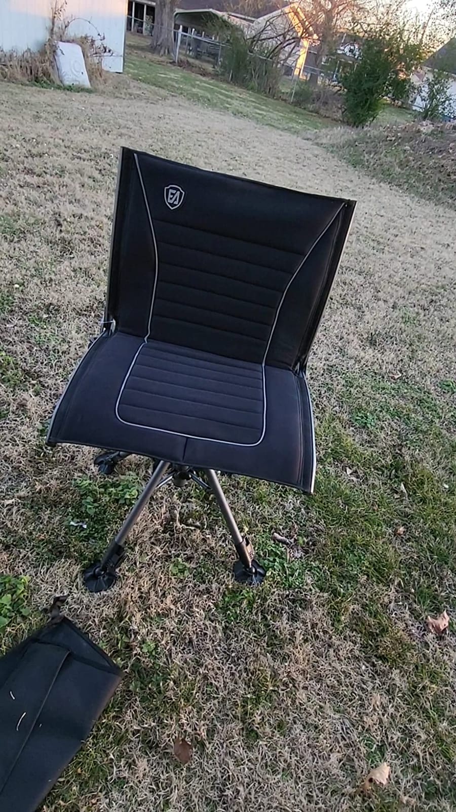 EVER ADVANCED 360° Silent Swivel Hunting Chair for Blinds, Adjustable Folding Hunting Seats with Armrests for Outdoor Activities, Fishing, Support 400lbs, Black customer photo 2