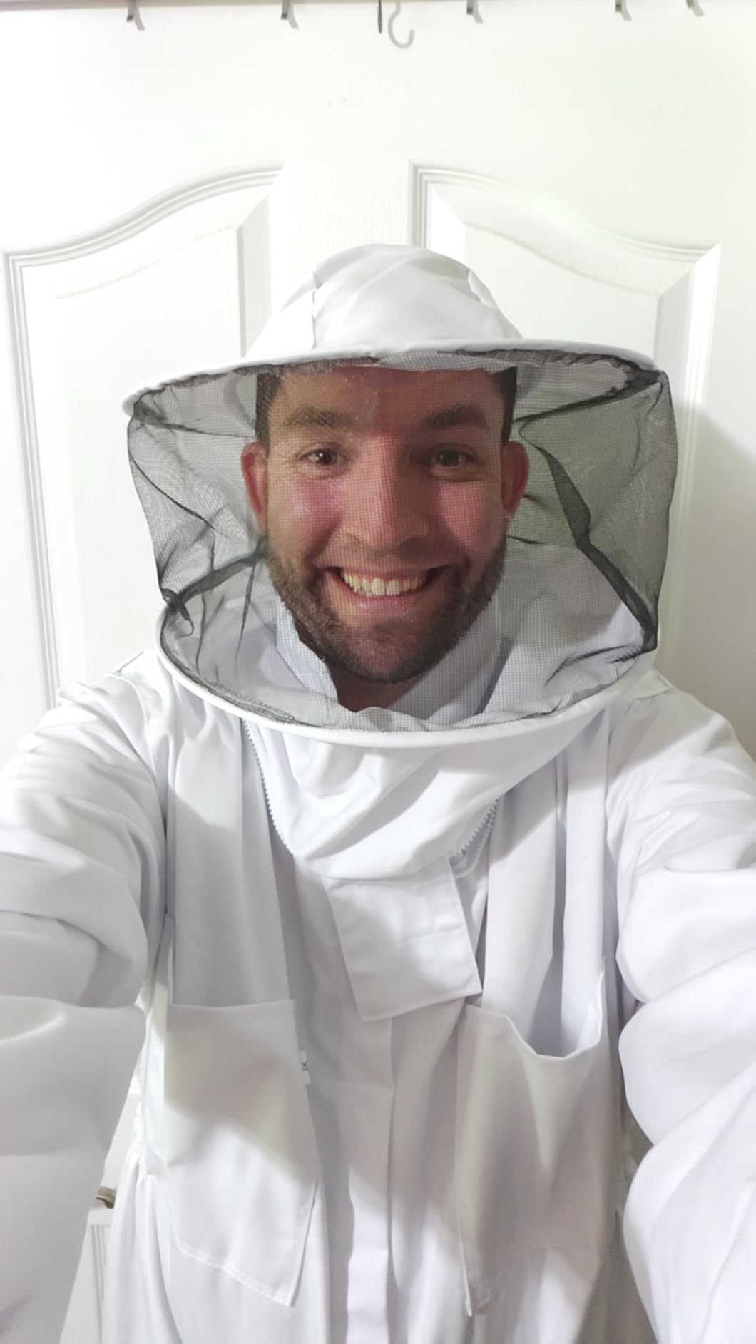 Professional Bee Suits for Men Women Sting Proof with Round Veil, Sting-Proof Full Body Protection Beekeeping Suit with Glove customer photo 1