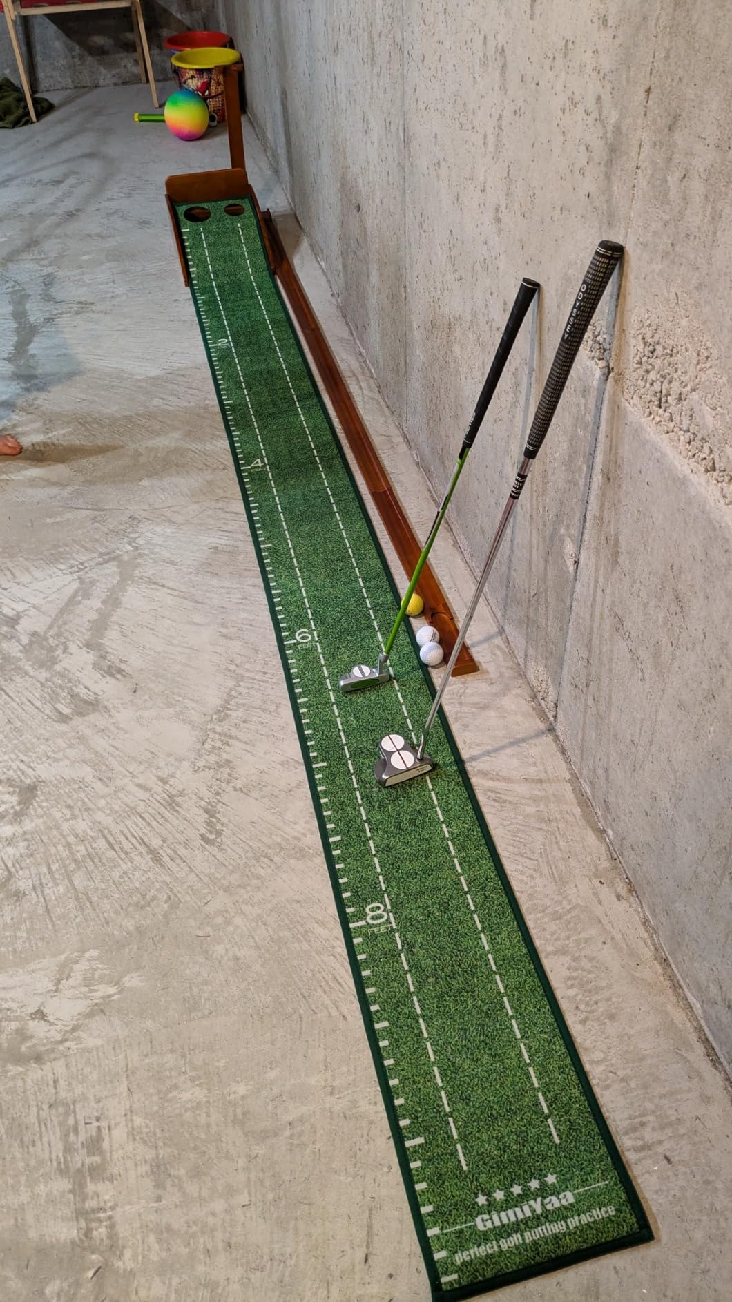 GimYaa Golf Putting mat Green Indoor and Outdoor with Auto Ball Return,Game Practice Golf Gifts for Home, Office, Backyard Indoor Golf and Outdoor Use, Crystal Velvet Mat customer photo 1
