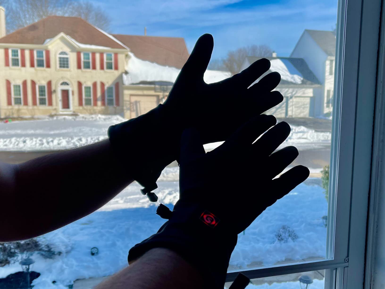 Upgraded Heated Glove Liners for Men Women, Rechargeable Electric Battery Heated Gloves Windproof Winter Glove Liners Thin Gloves Hand Warmer for Ski Snowboarding Hunting customer photo 1