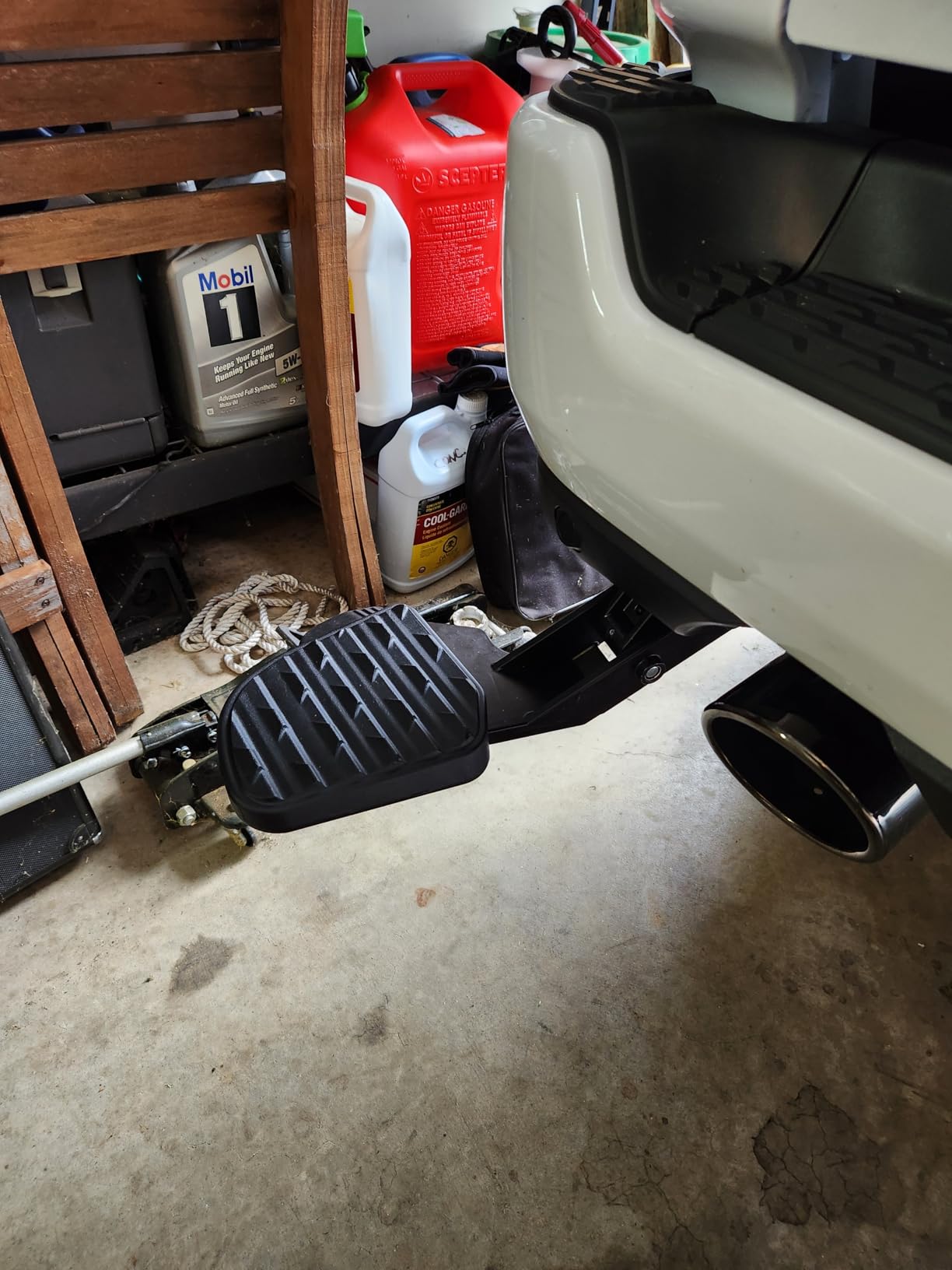 Tailgate Truck Bed Step Fit Dodge Ram 1500 DT 2019 2020 2021 2022 2023 2024 New Body Style Rear Retractable Bumper Step Replaces 82215289AG 82215289AH 82215289 82215289AB customer photo 1