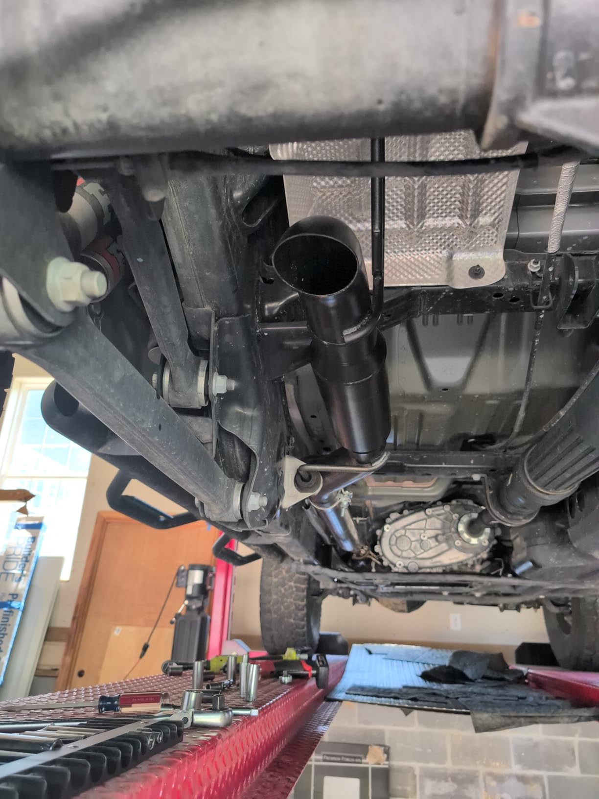 Flowmaster 817958 Outlaw Extreme High Clearance Cat-Back Exhaust Kit 3 Inch 409 Stainless Steel Black Single Dump Style Turndown Compatible with 2020-2024 Jeep Gladiator JT 3.6L V6 customer photo 1