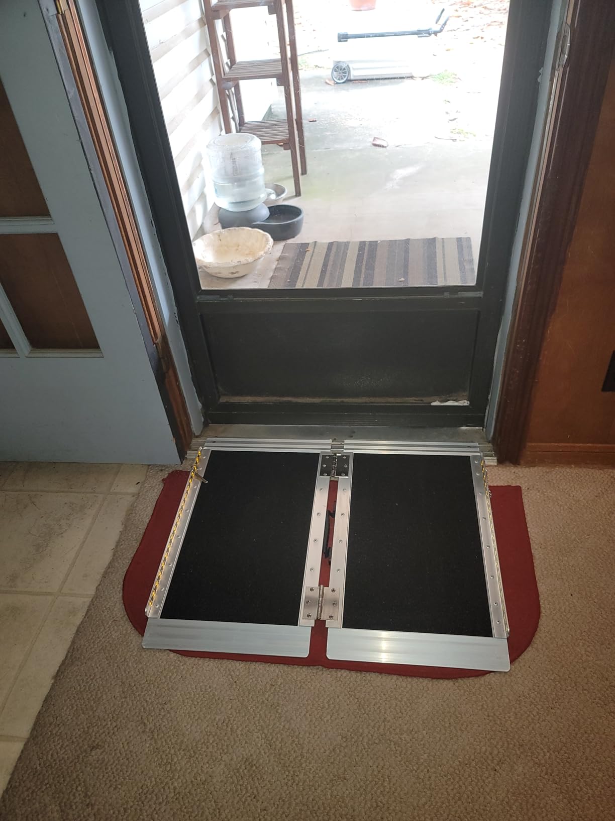 FACHNUO 4FT Portable Wheelchair Ramp for Home Steps, Non-Skid Aluminum Ramp customer photo 1