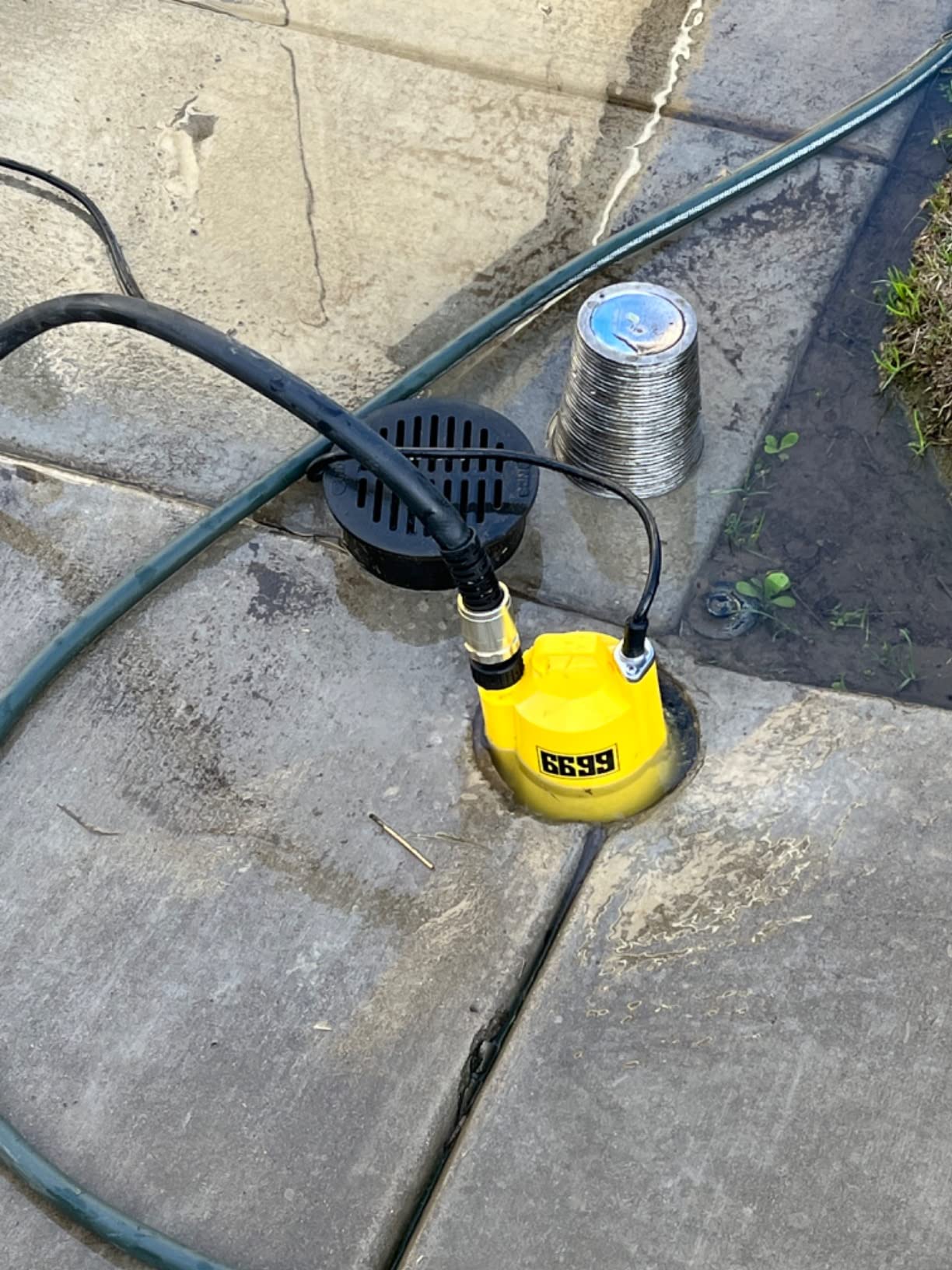 Tankless Water Heater Descaling Flush Kit Includes Submersible Utility Pump with Adapters 3 Gallons Pail with Bucket Lid Opener and Two 3/4