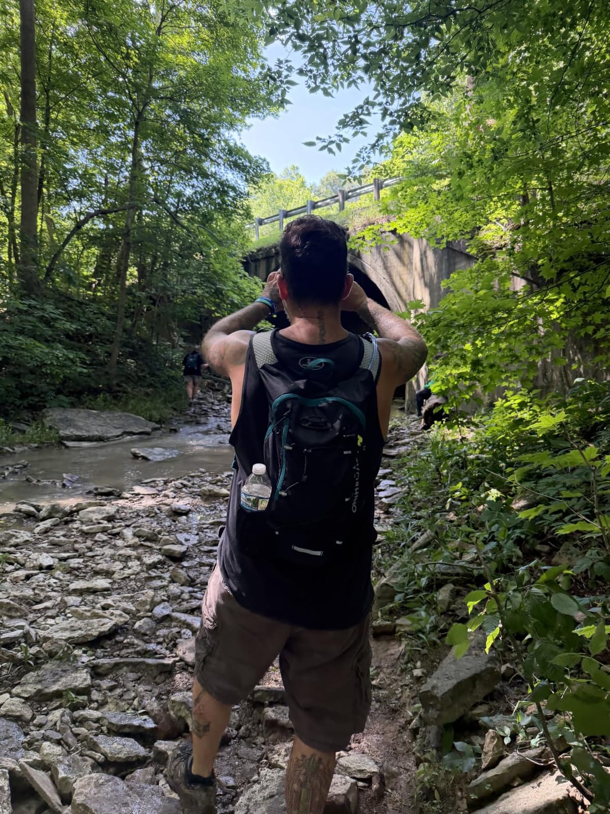 Lightweight Hydration Backpack, Running Backpack with 2L Water Bladder customer photo 1