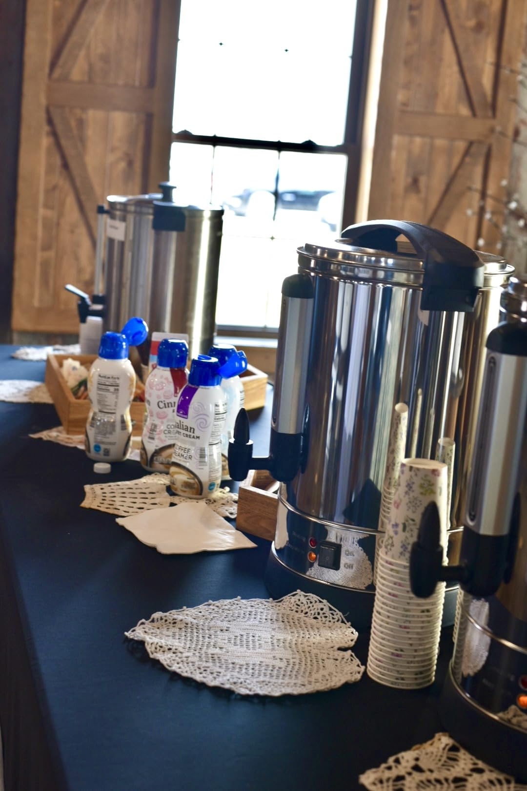 Zulay Kitchen 50 Cup Coffee Urn Commercial Coffee Maker, Hot Water Urn - Large Coffee Maker With Double-Wall Stainless Steel, Quick Brew, Stays Hot for Tea & Beverage at Events & Catering - Silver customer photo 2