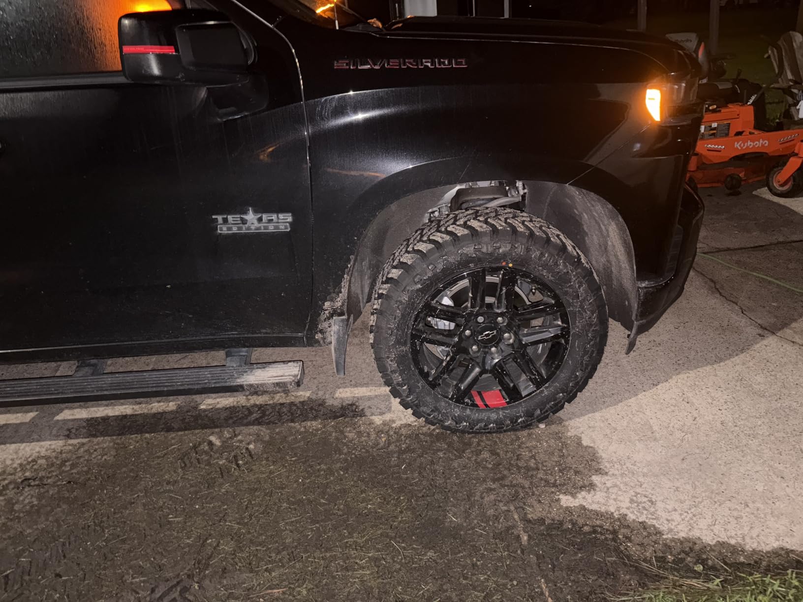 Atturo Trail Blade M/T LT35X12.50R18 123Q Mud Terrain E (10 Ply) Tire customer photo 2