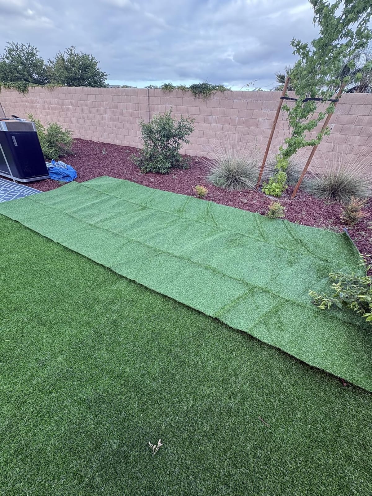 Heyroll Artificial Turf Grass Outdoor 7x15ft, 0.8-in Synthetic Fake Grass customer photo 1