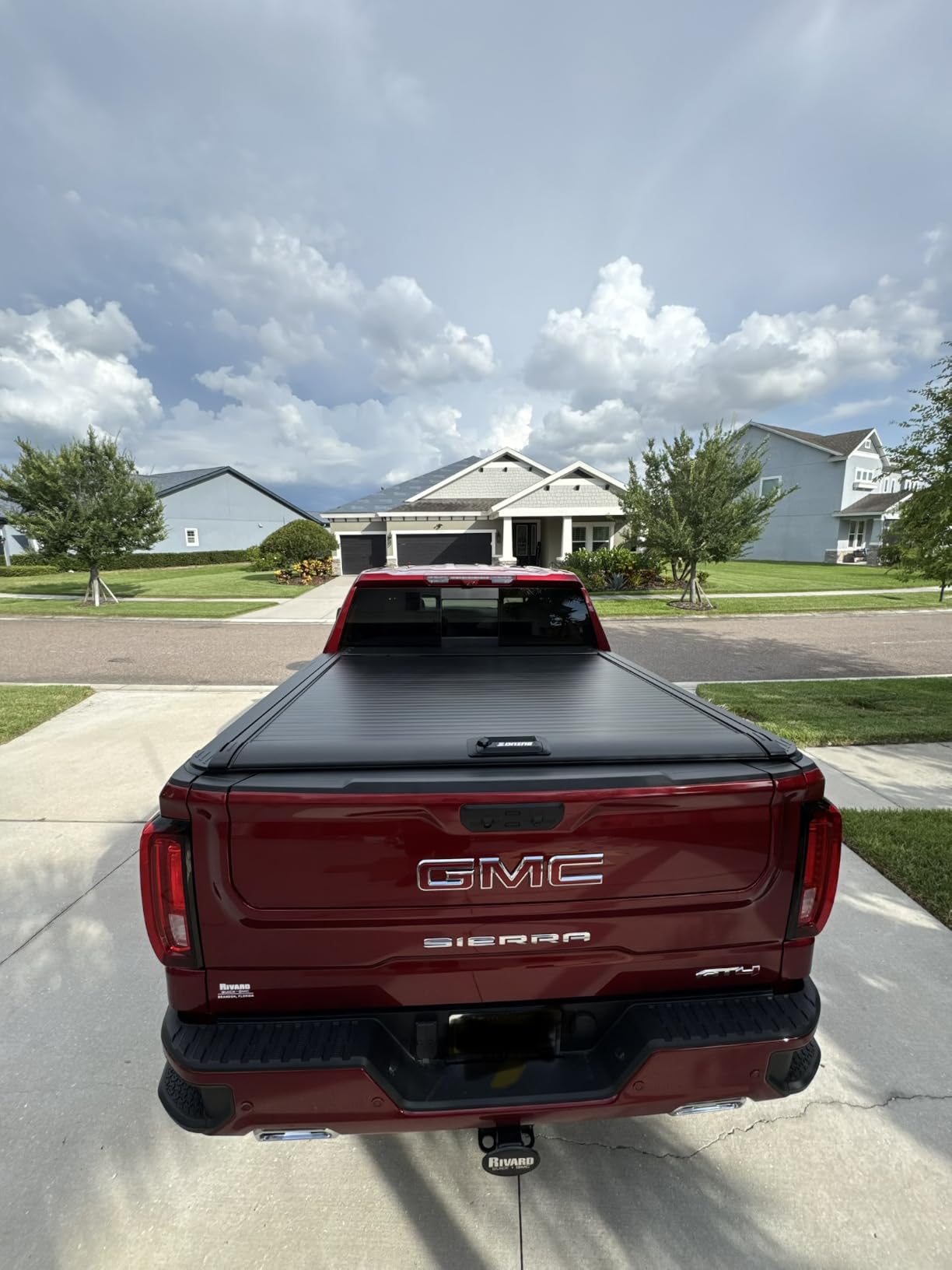 ONINE Retractable Hard Tonneau Cover for Chevy Silverado GMC Sierra 1500 customer photo 1
