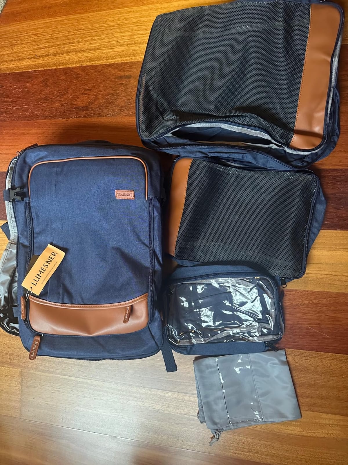 Lumesner 40L Expandable Travel Backpack, Carry On Backpack Flight Approved customer photo 1