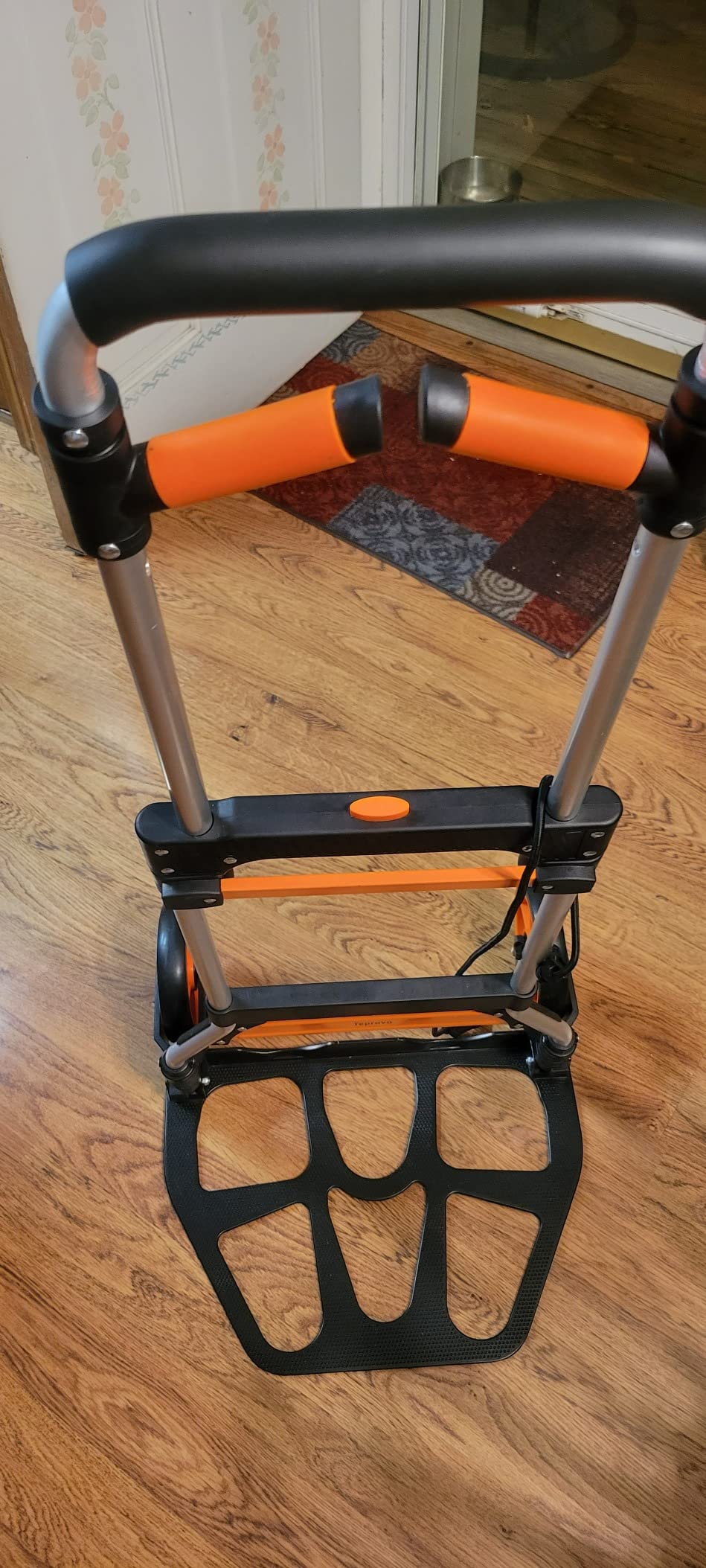 Teprovo Dolly Cart, 340lb Aluminum Folding Hand Truck with Swivel Handle, Heavy Duty Utility Dolly Foldable Trolley with Elastic Cord, 7 Inch Wheels for Moving, Warehousing, Shopping and More customer photo 1