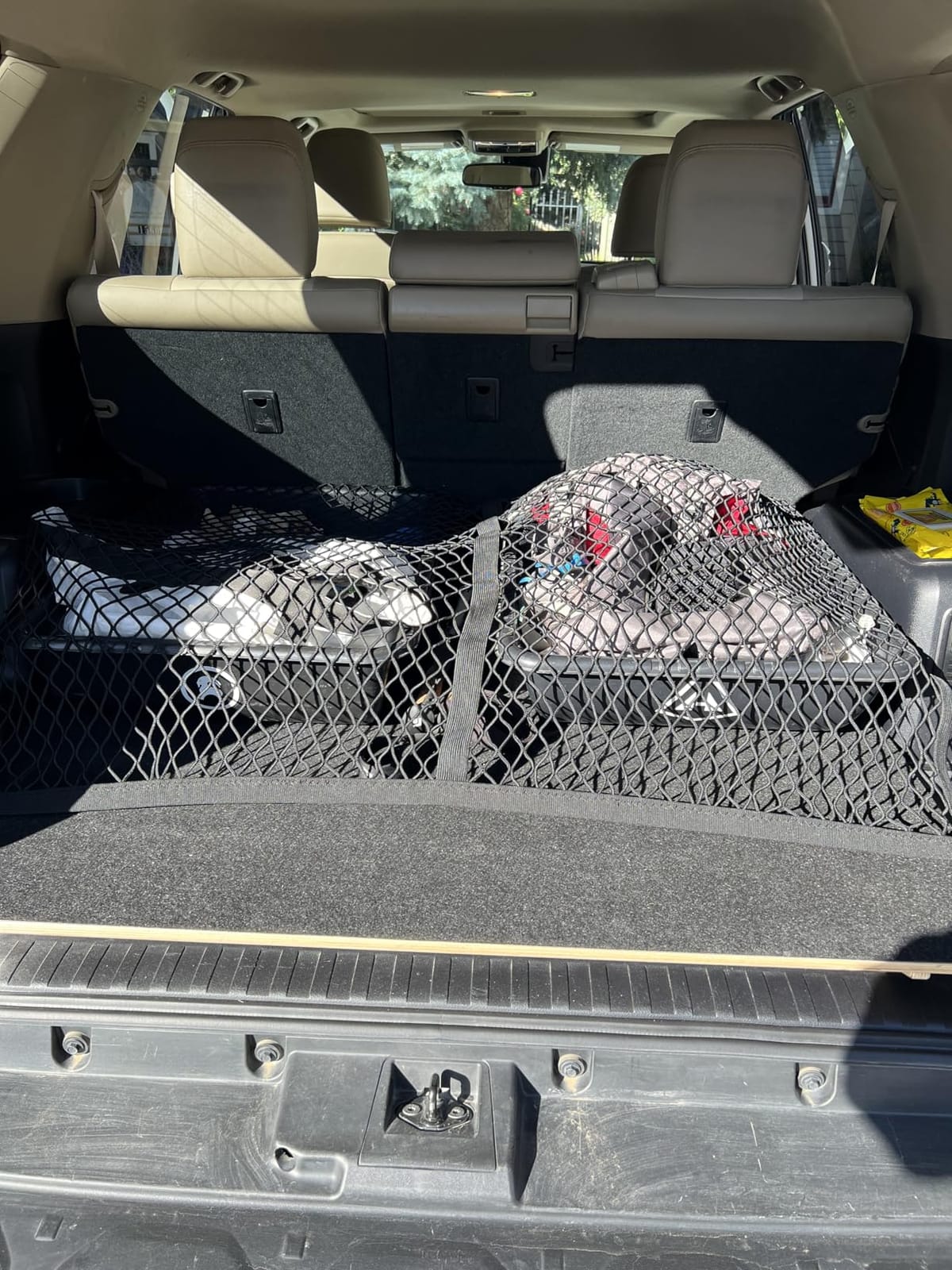 Highly Elastic Cargo Net, Simple Truck Bed Cargo Mesh Organizer, Suitable for 5ft - 6ft Standard Bed Trucks, 4'x4' Stretches to 7'x7' (Single Layer) customer photo 2