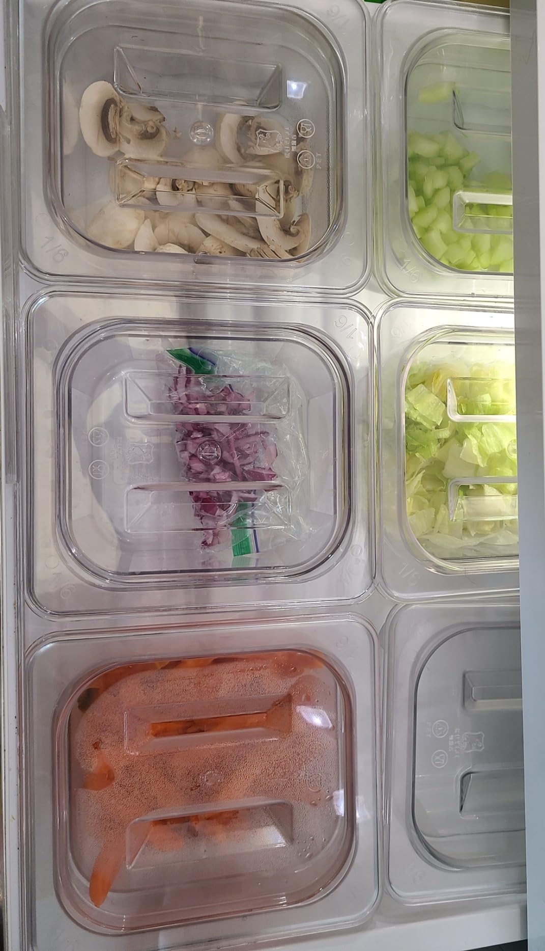 Bekith 6 Pack 1/6 Size Plastic Clear Food Pans with Lids for Kitchen Restaurant Food Prep, 4 Inches Deep customer photo 2