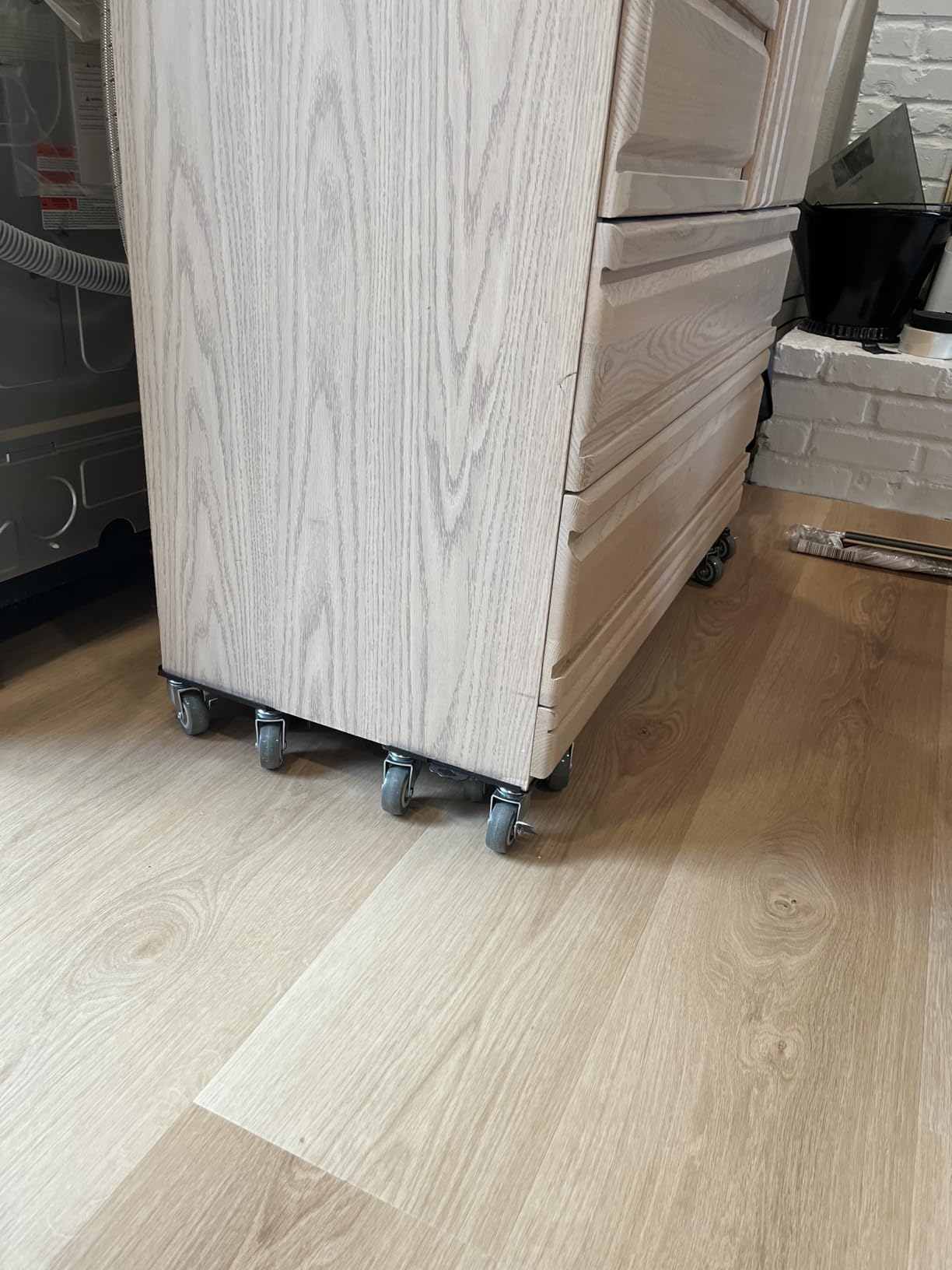 MYUEA Furniture Dolly,Furniture Movers with 5 Wheels,Carbon Steel Panel Heavy Duty Dolly,Maximum Load 3474LBS,Furniture Lifter with 5 360° Rotatable Rubber Universal Wheels(Black,6.89x6.9 in) customer photo 2