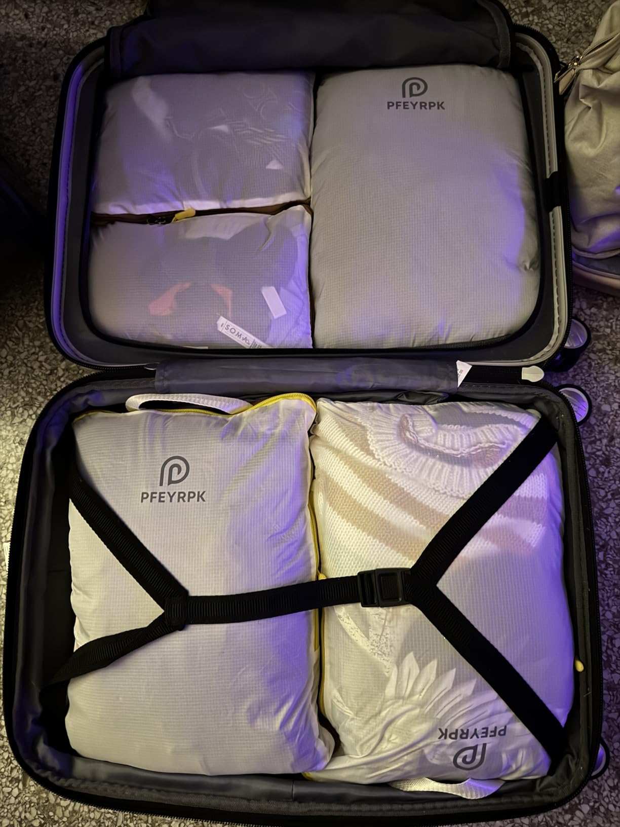 PFEYRPK Lightweight Compression Packing Cubes for Suitcases, Compressible Expandable Travel Packing Organizer with Clear Toiletries and Backpack Bag, Travel Essentials for Carry on Luggage 7 Set customer photo 2